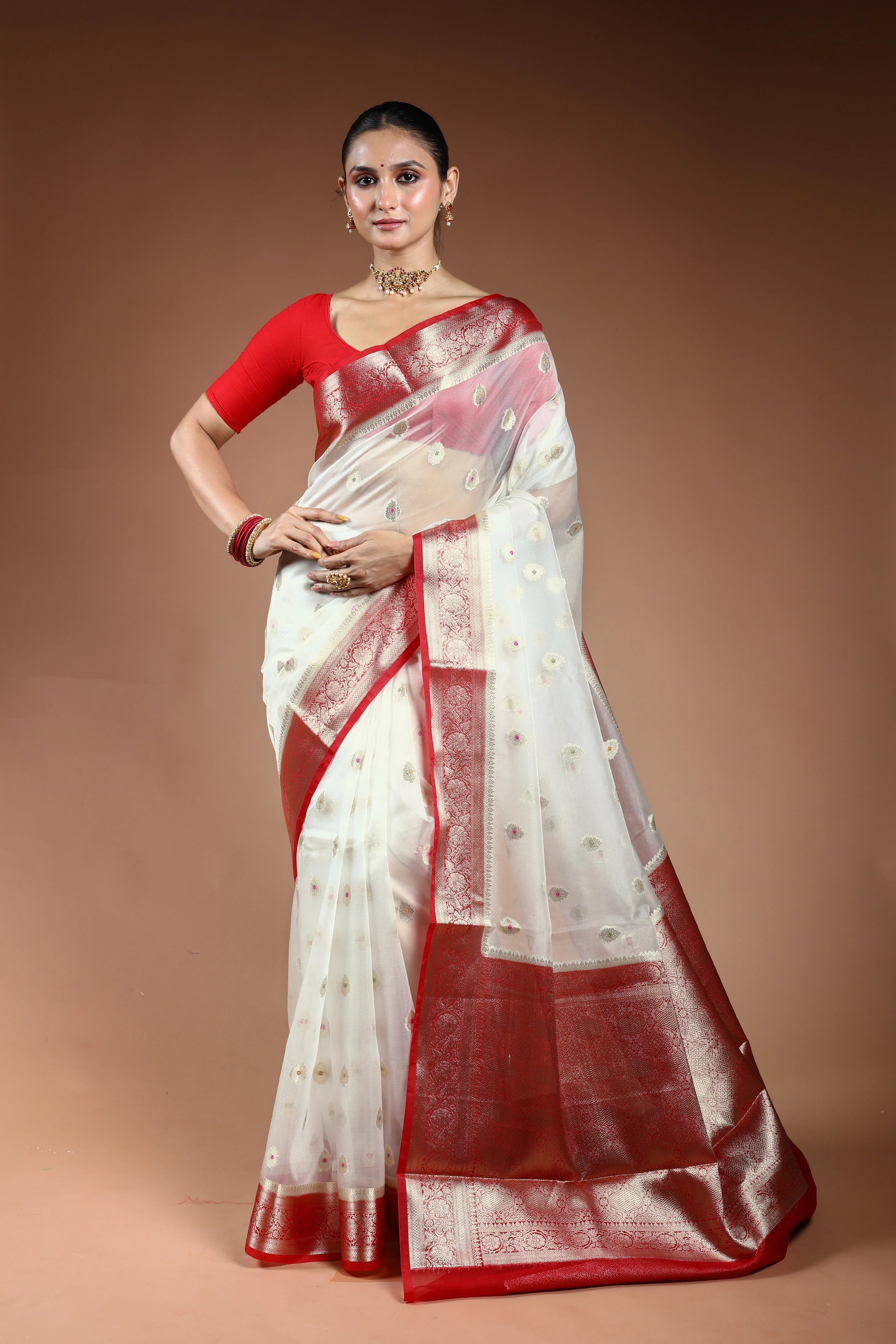 White Semi Kora Banarasi Saree With Blouse Piece