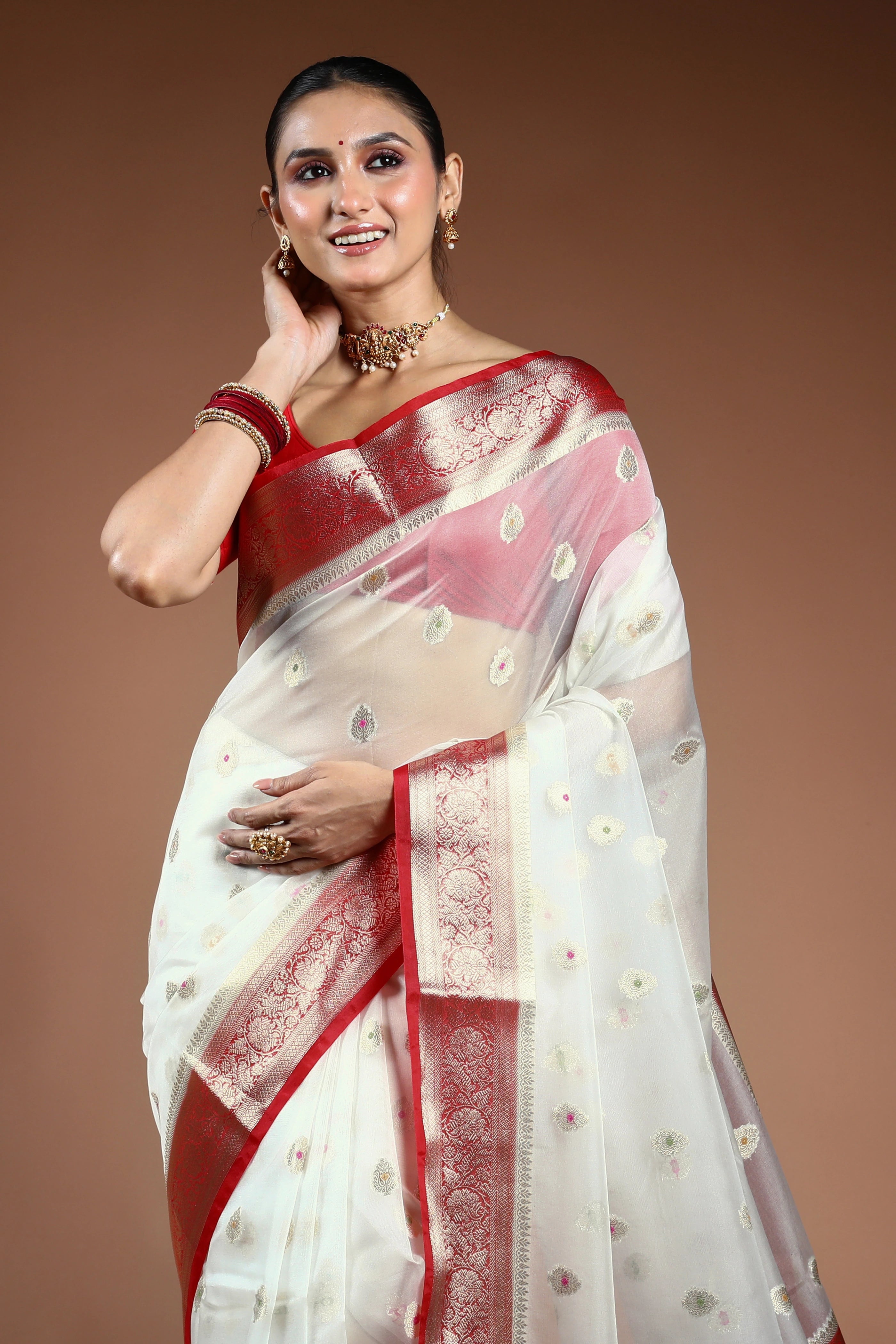 White Semi Kora Banarasi Saree With Blouse Piece