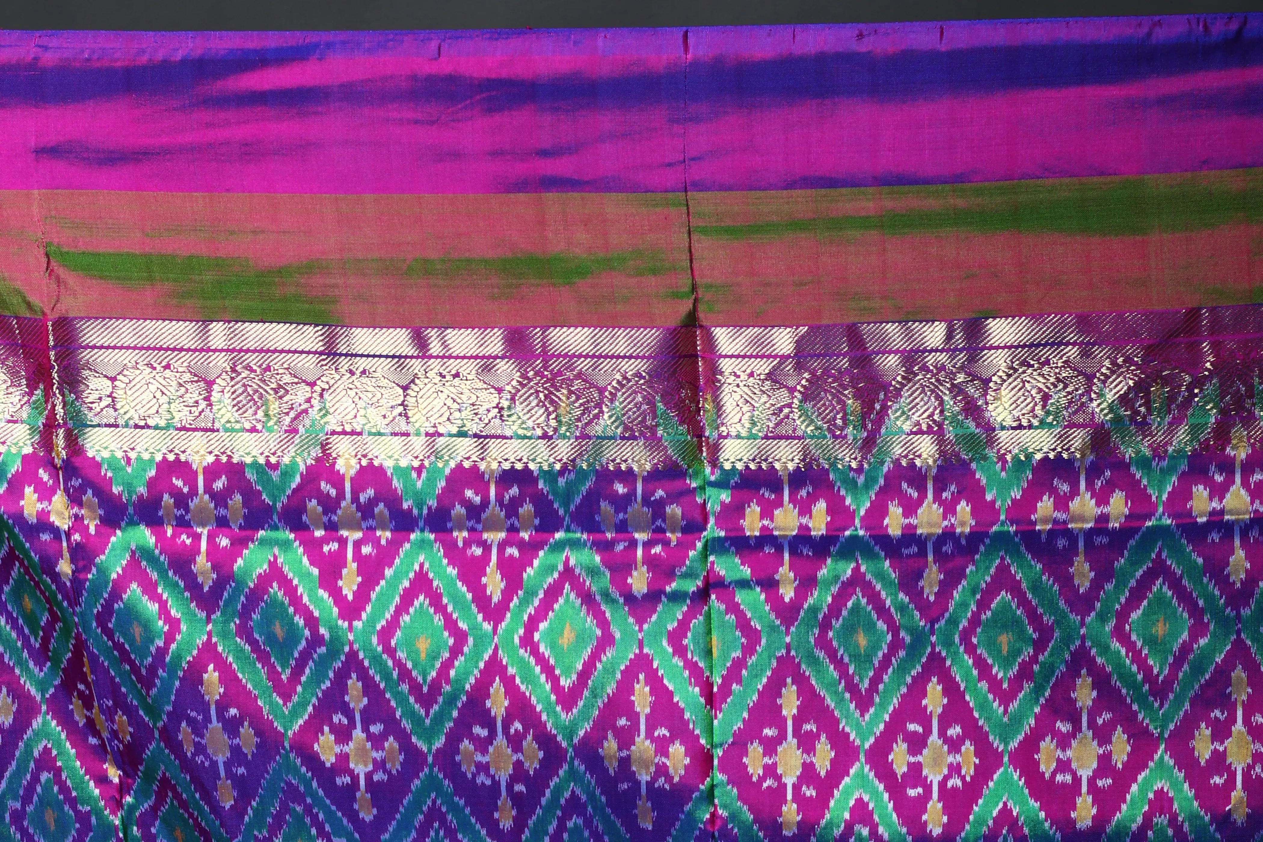 Peacock Blue Pochampally Silk Saree With Blouse Piece