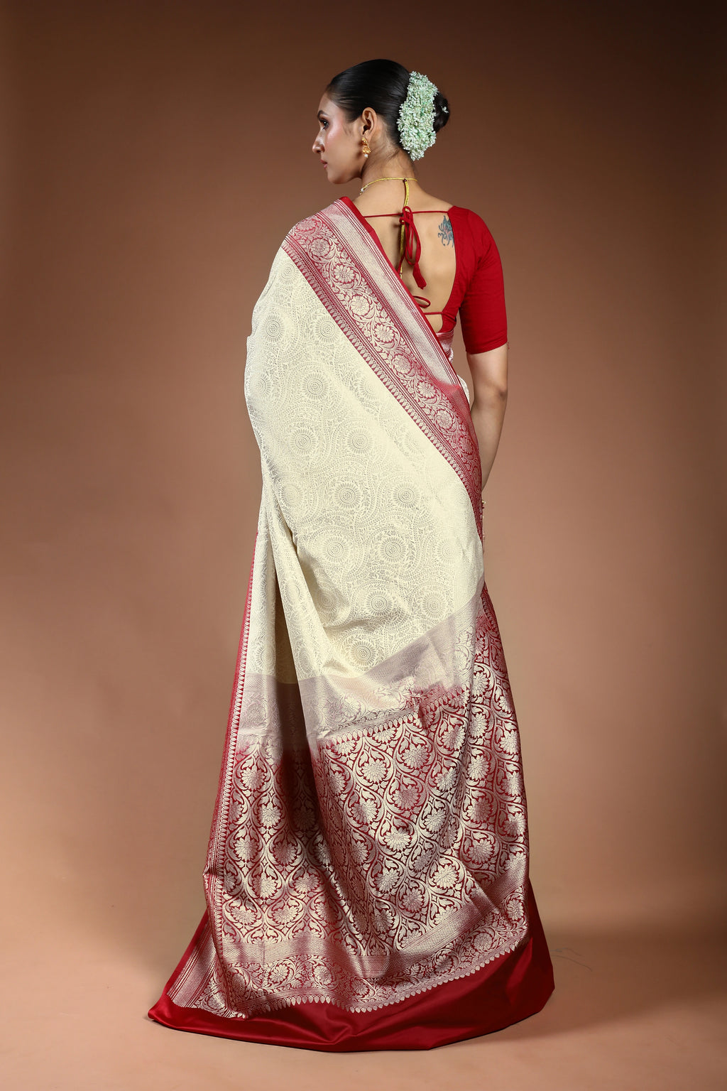 White Semi Brocade Katan Banrasi Saree With Blouse Piece