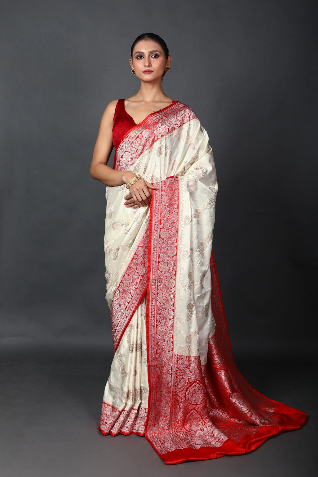 Red & White Blended Katan Banarasi Saree With Blouse Piece