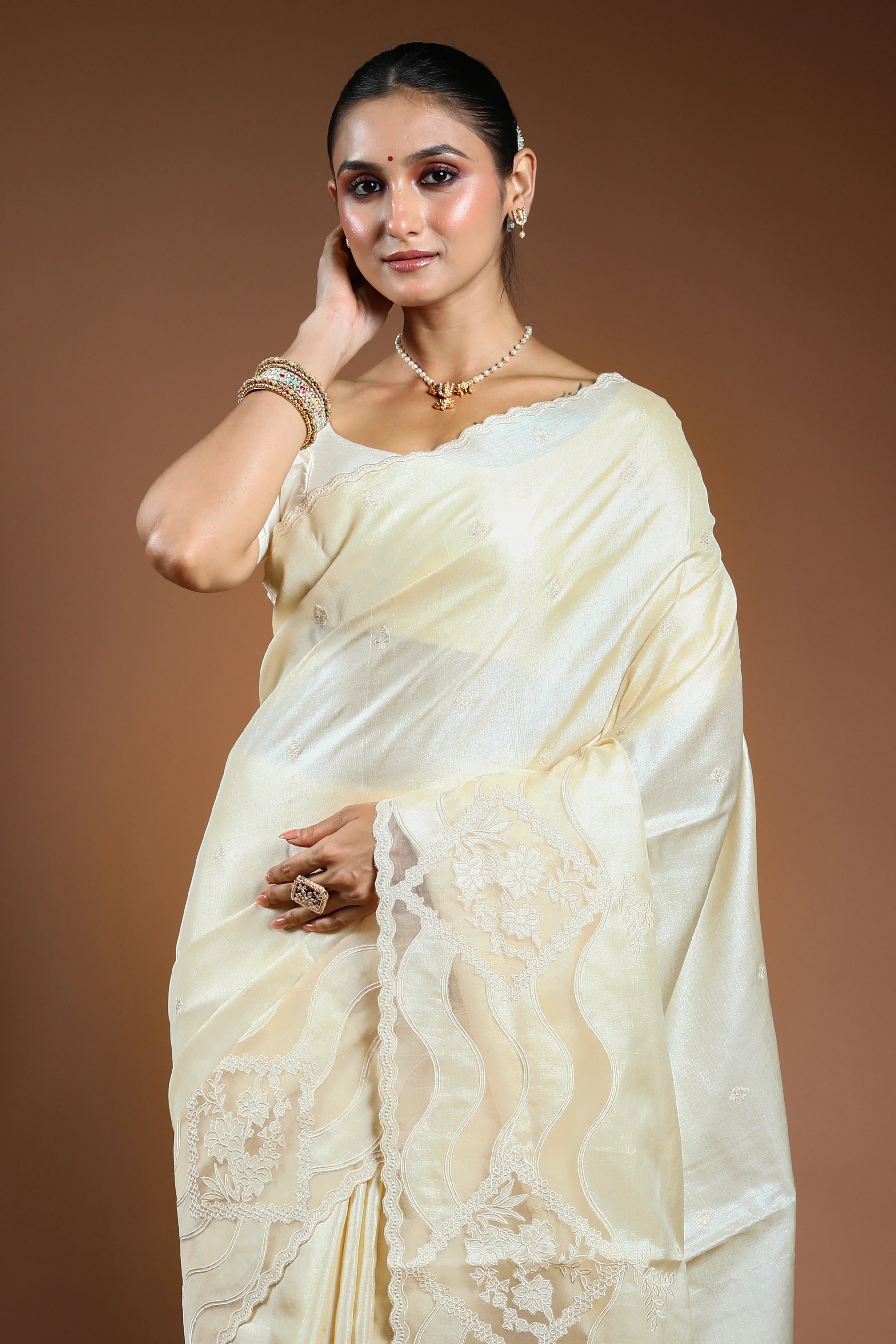 Offwhite Tussar Applique Work Saree With Blouse Piece
