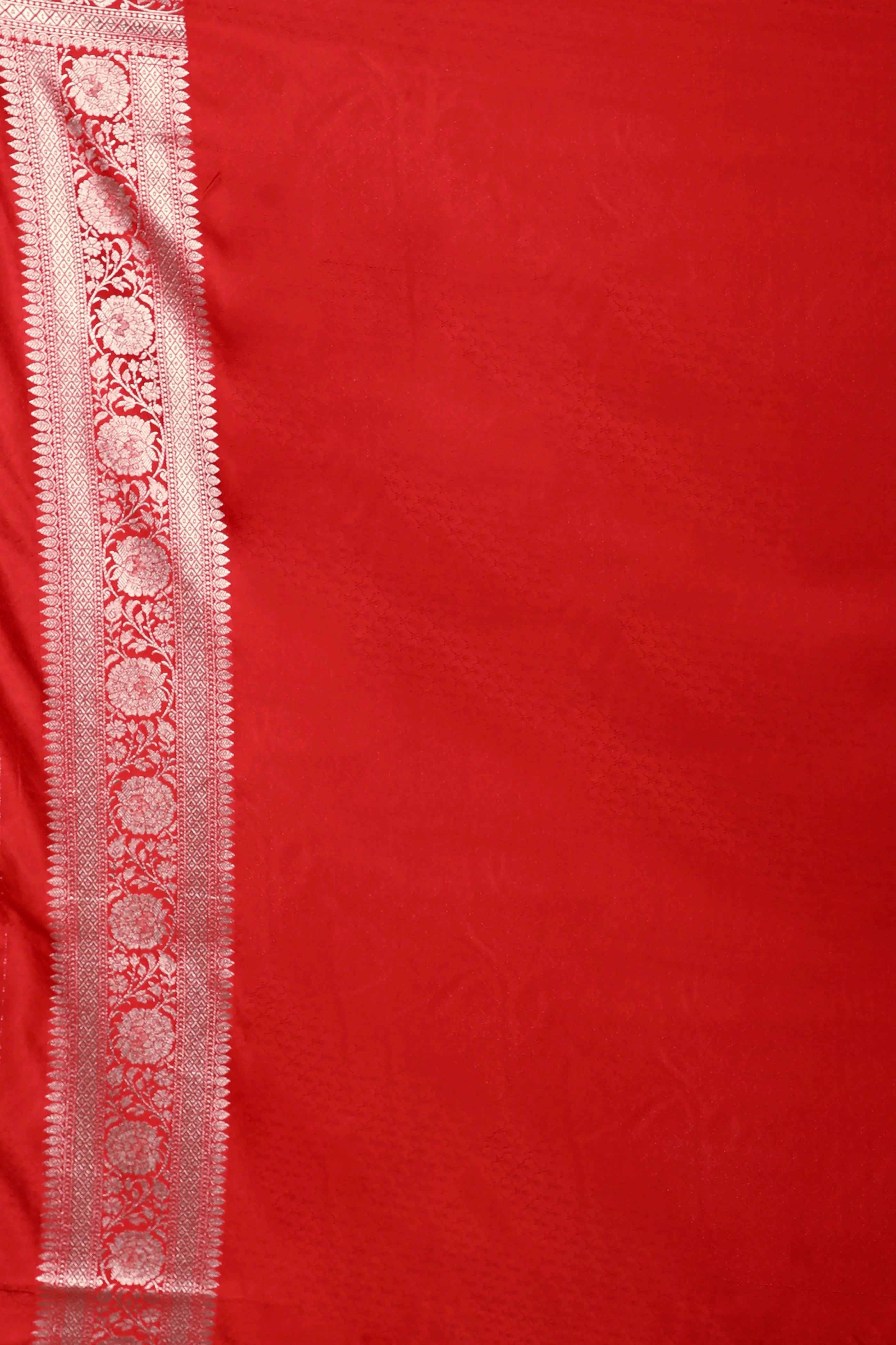 Red & White Blended Katan Banarasi Saree With Blouse Piece