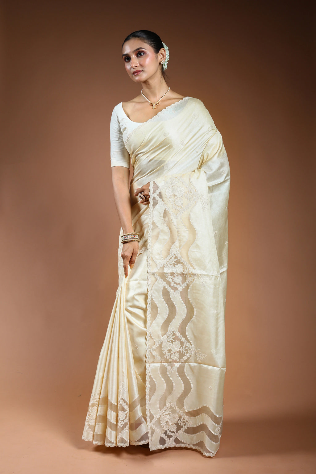 Offwhite Tussar Applique Work Saree With Blouse Piece