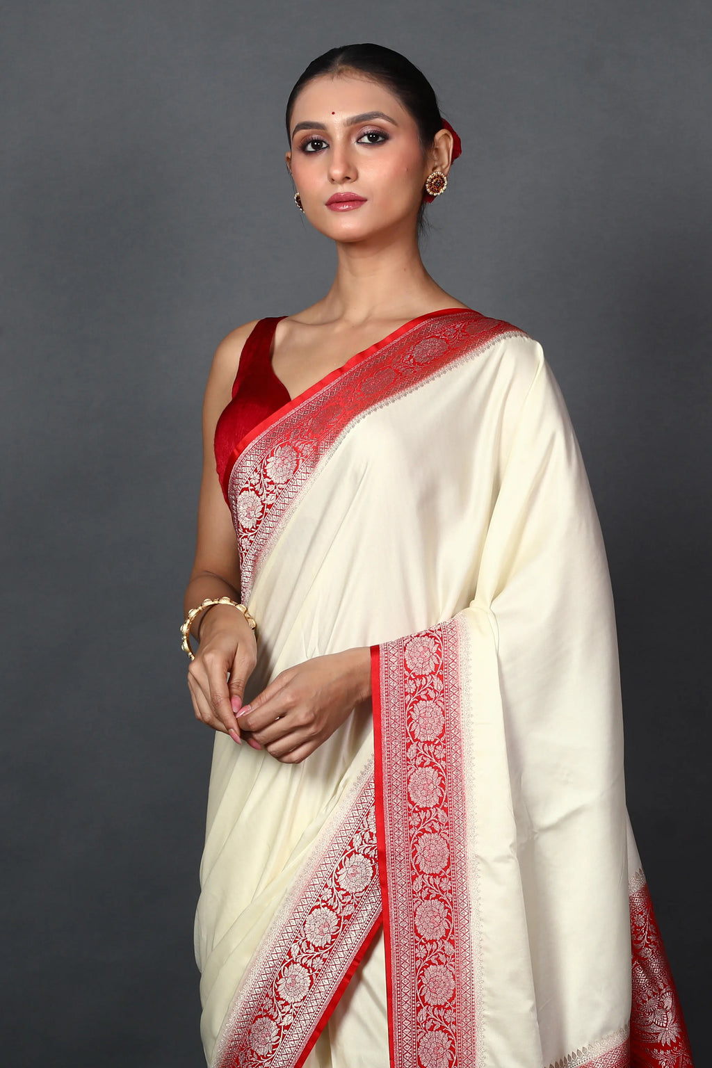 Red & White Blended Katan Banarasi Saree With Blouse Piece