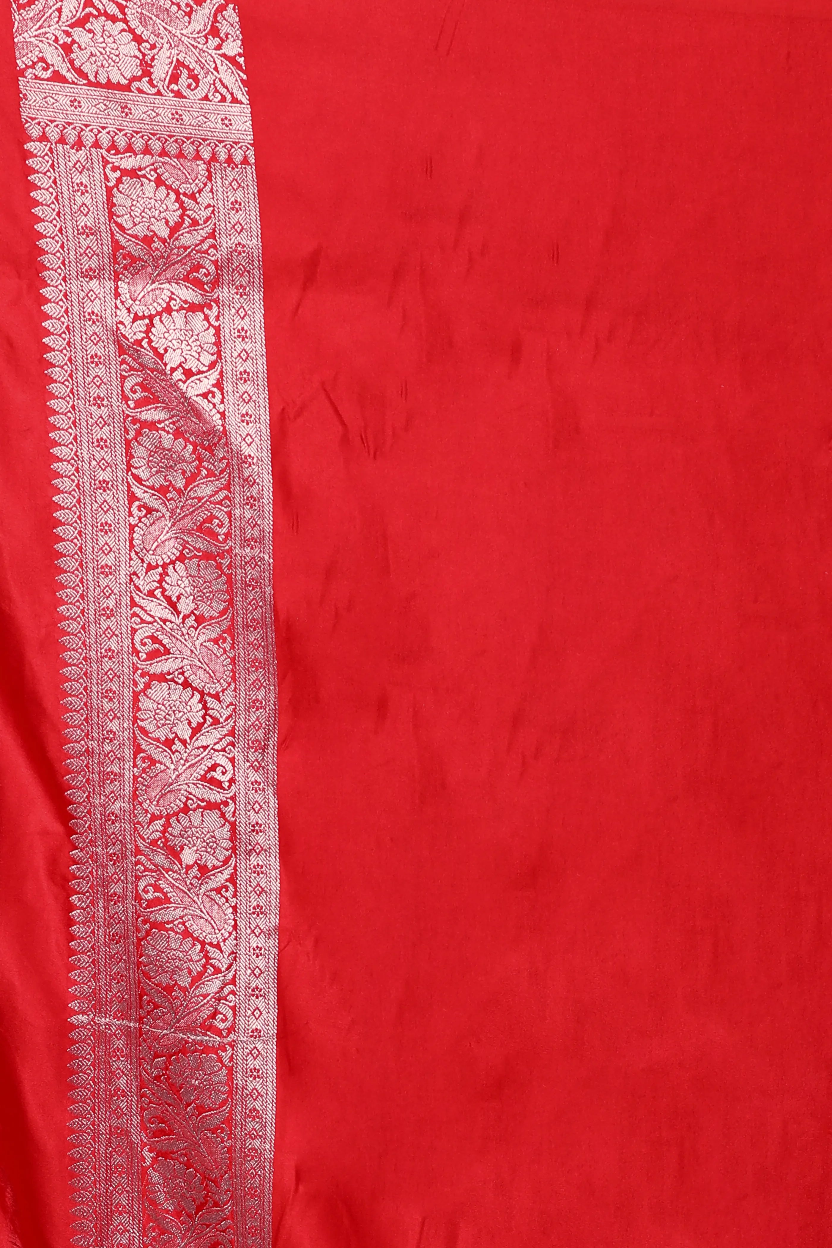 Red & White Blended Katan Banarasi Saree With Blouse Piece