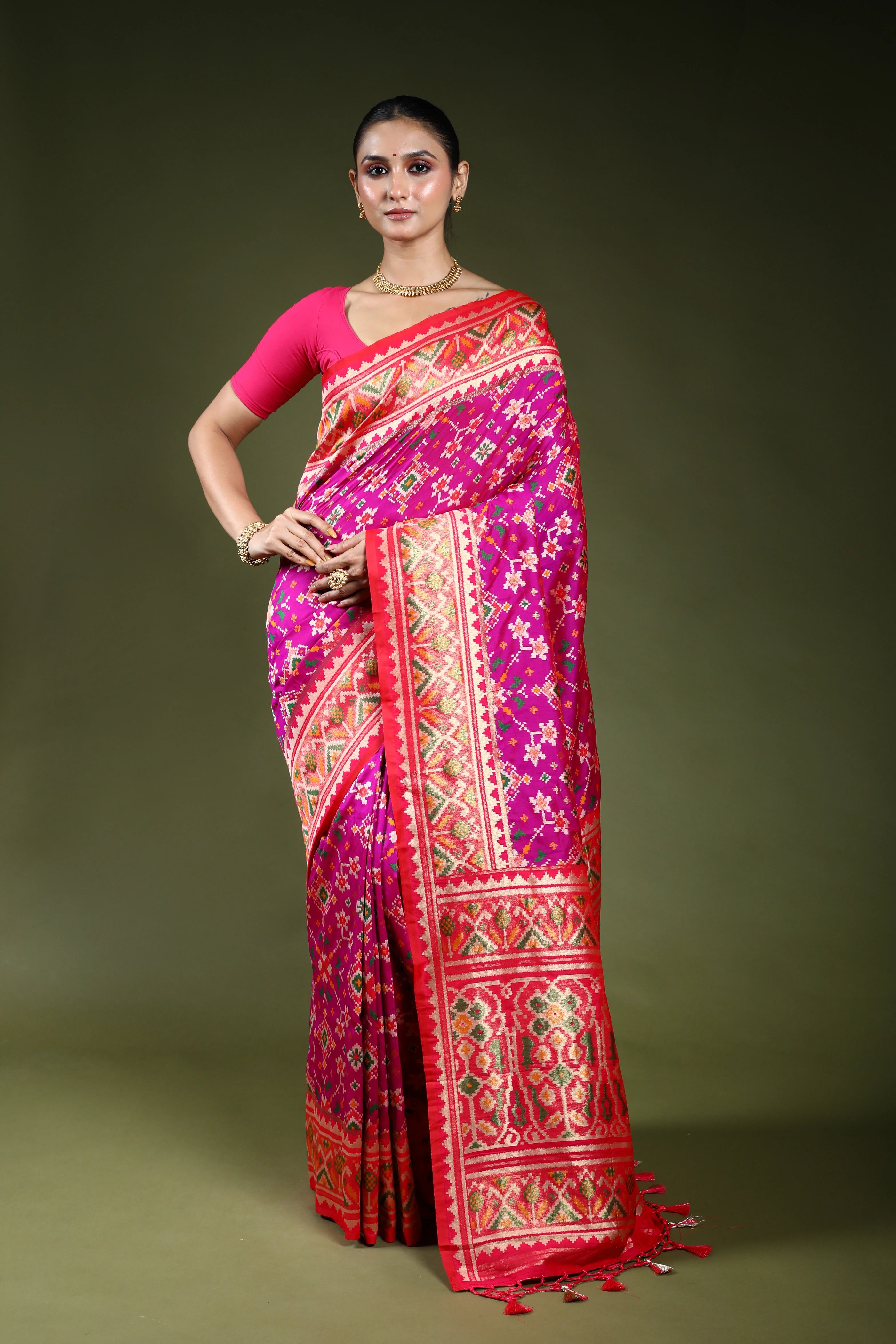 Magenda Semi Patola Saree With Blouse Piece