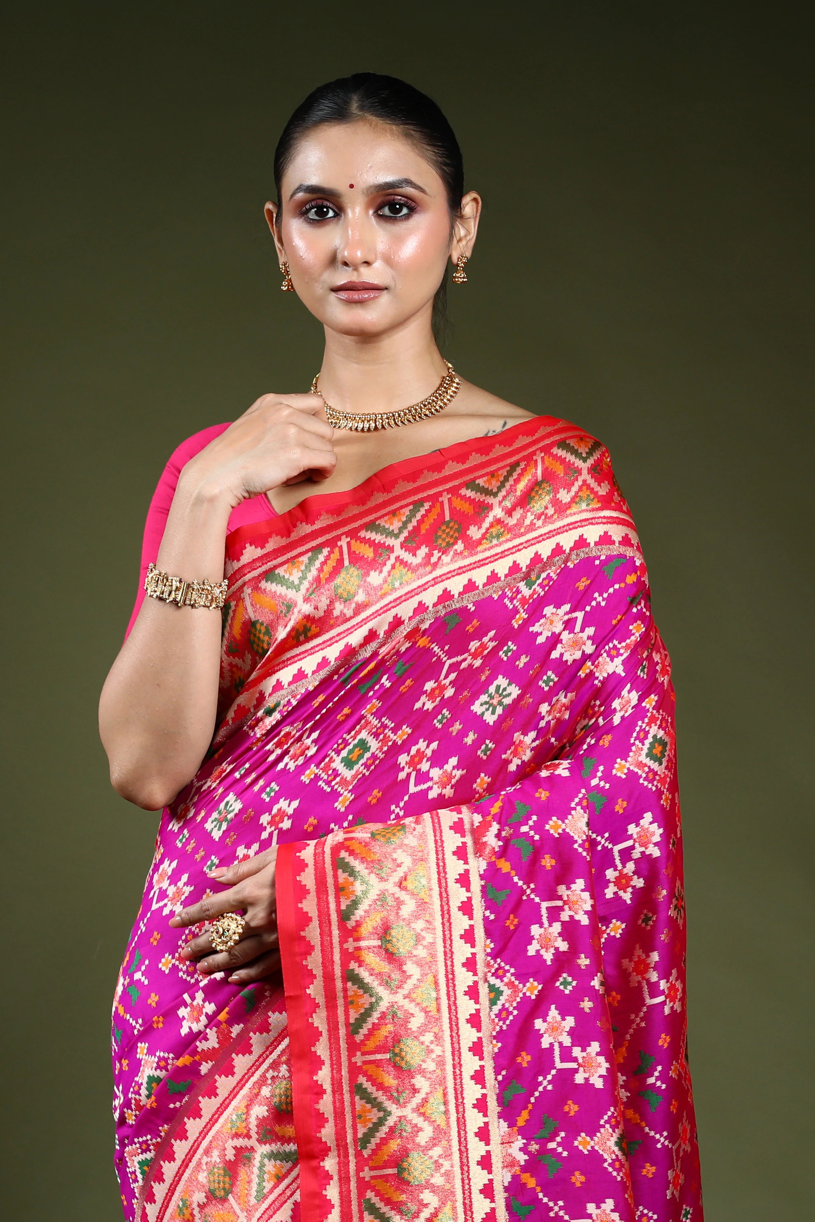 Magenda Semi Patola Saree With Blouse Piece