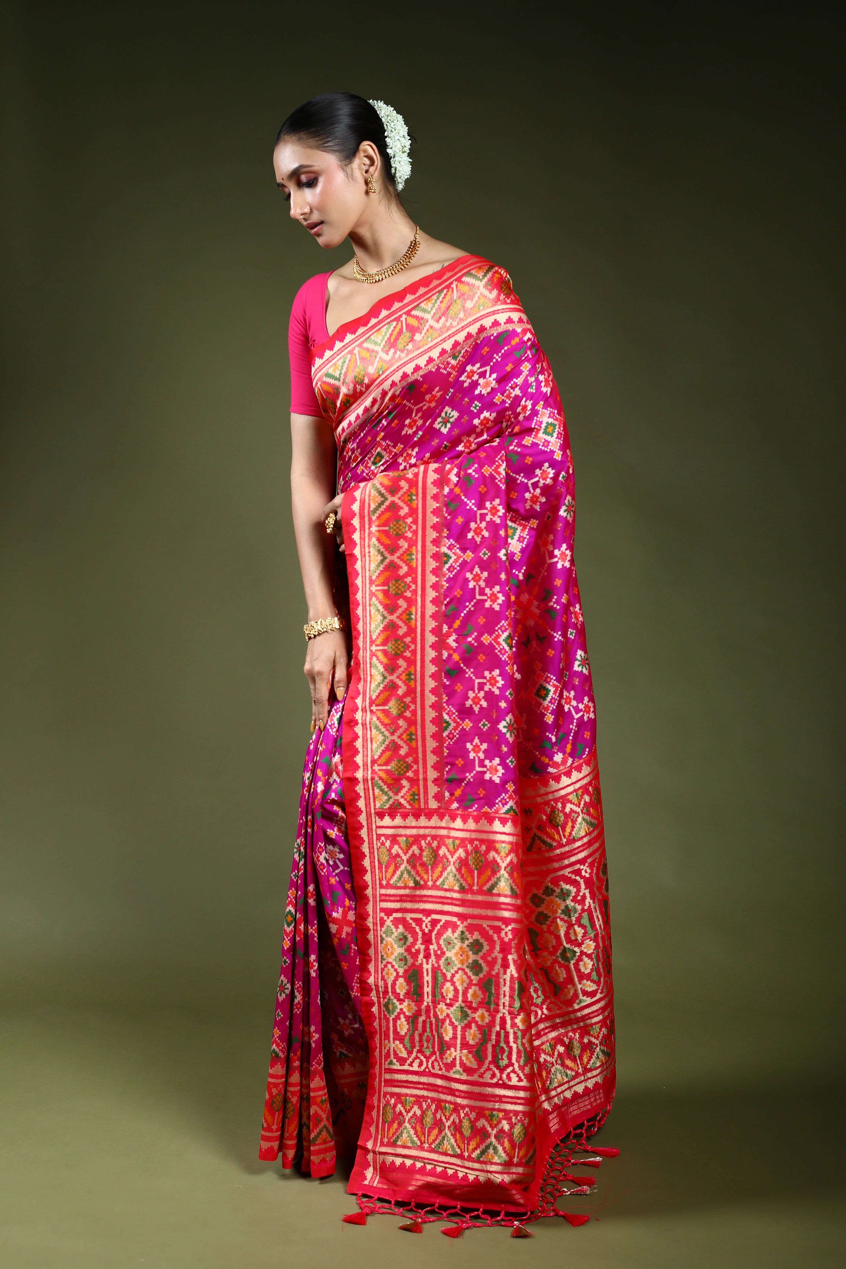 Magenda Semi Patola Saree With Blouse Piece