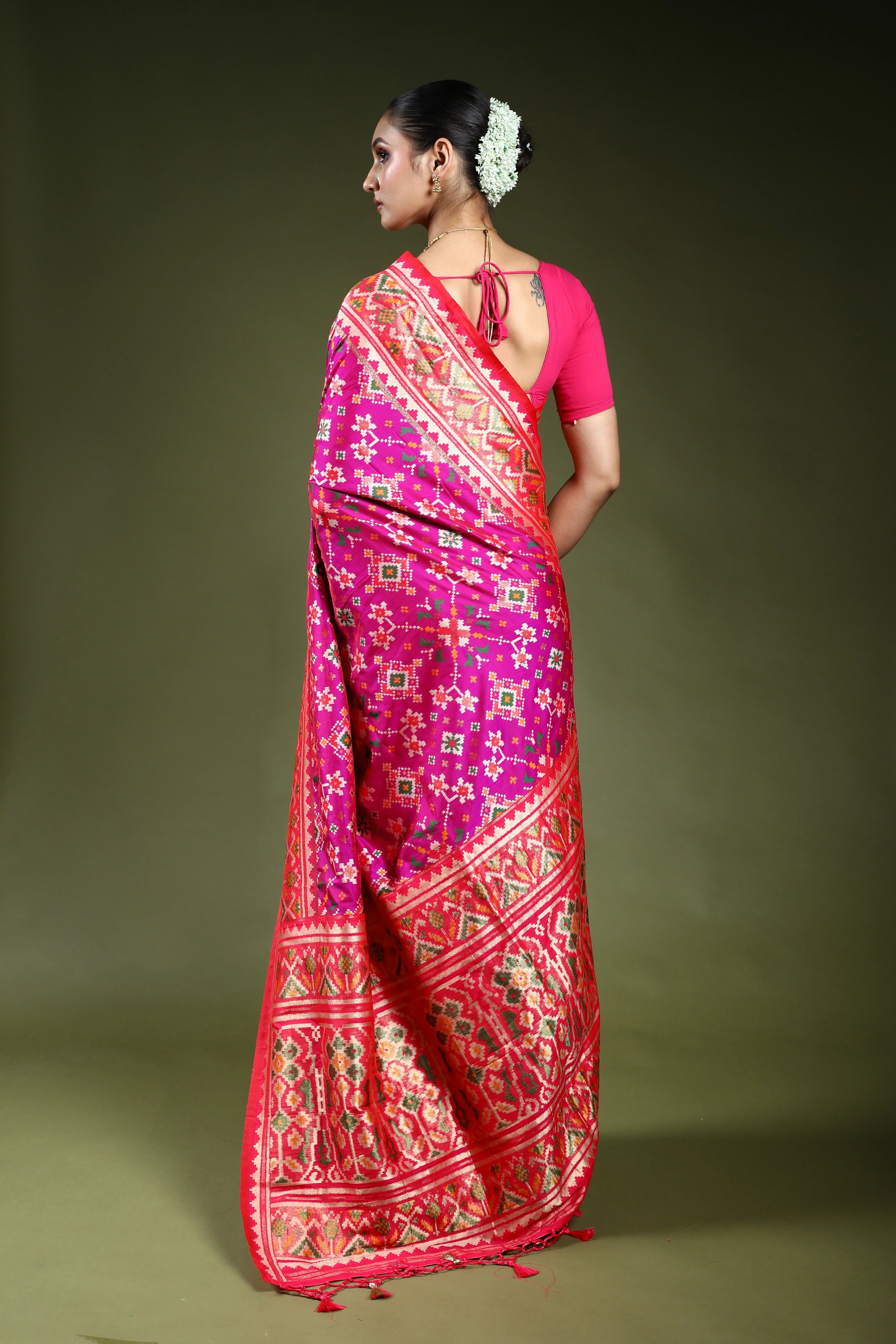 Magenda Semi Patola Saree With Blouse Piece