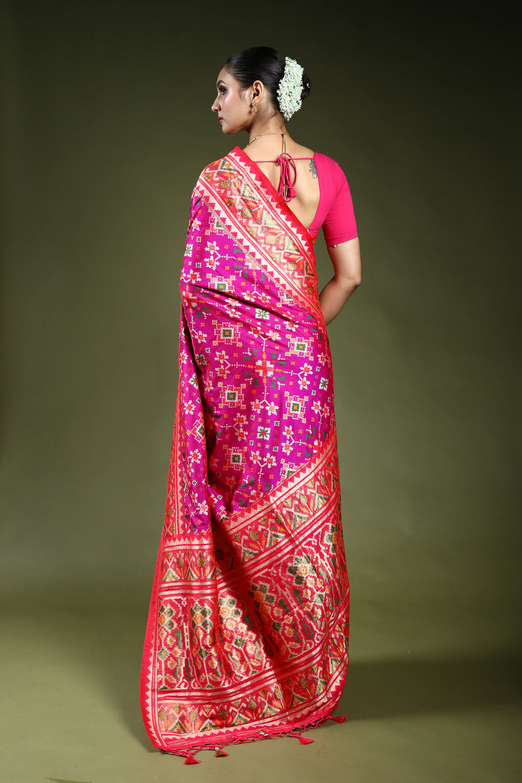 Magenda Semi Patola Saree With Blouse Piece