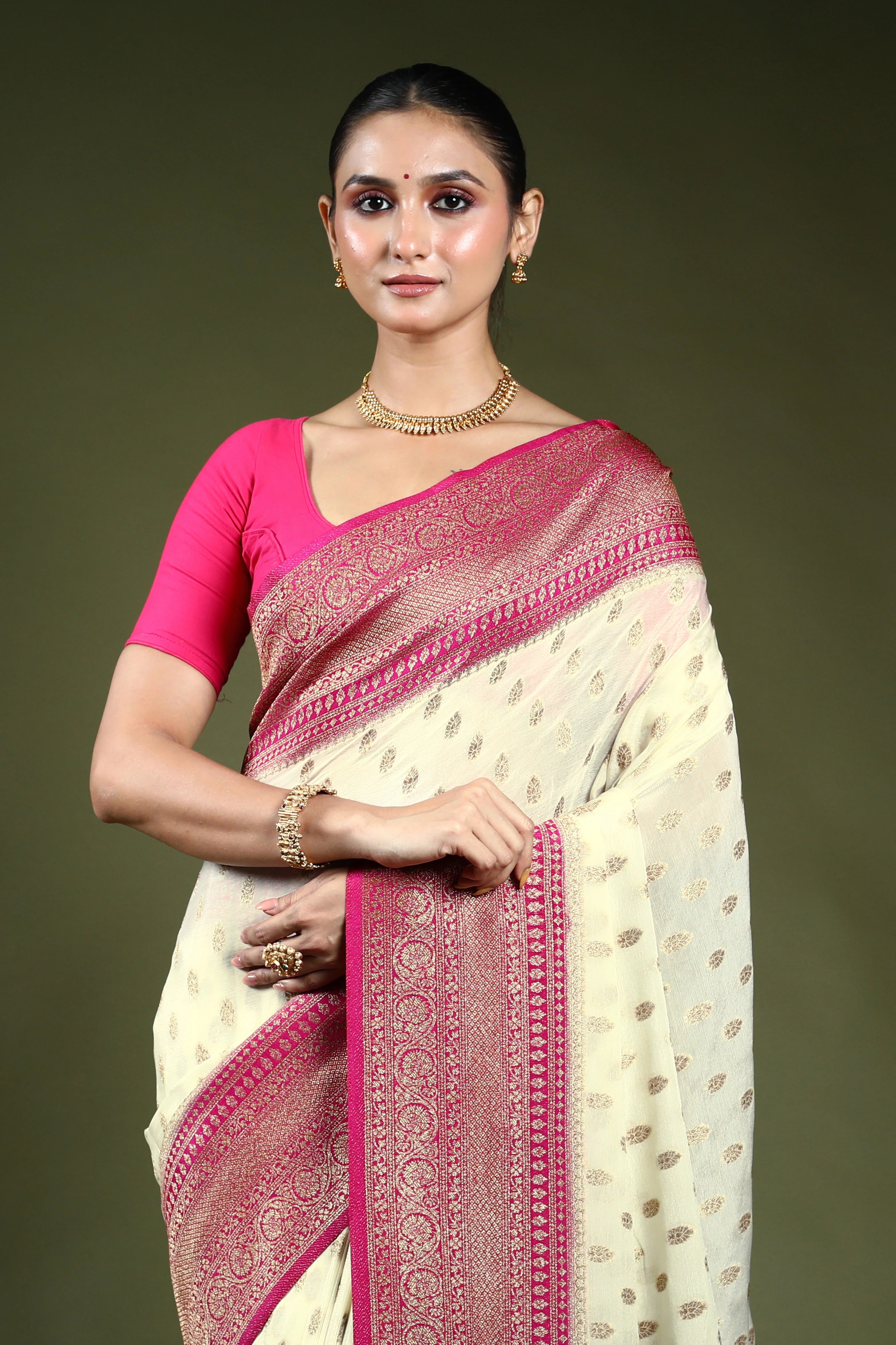 Offwhite Semi Chiffon Banarasi Saree With Blouse Piece