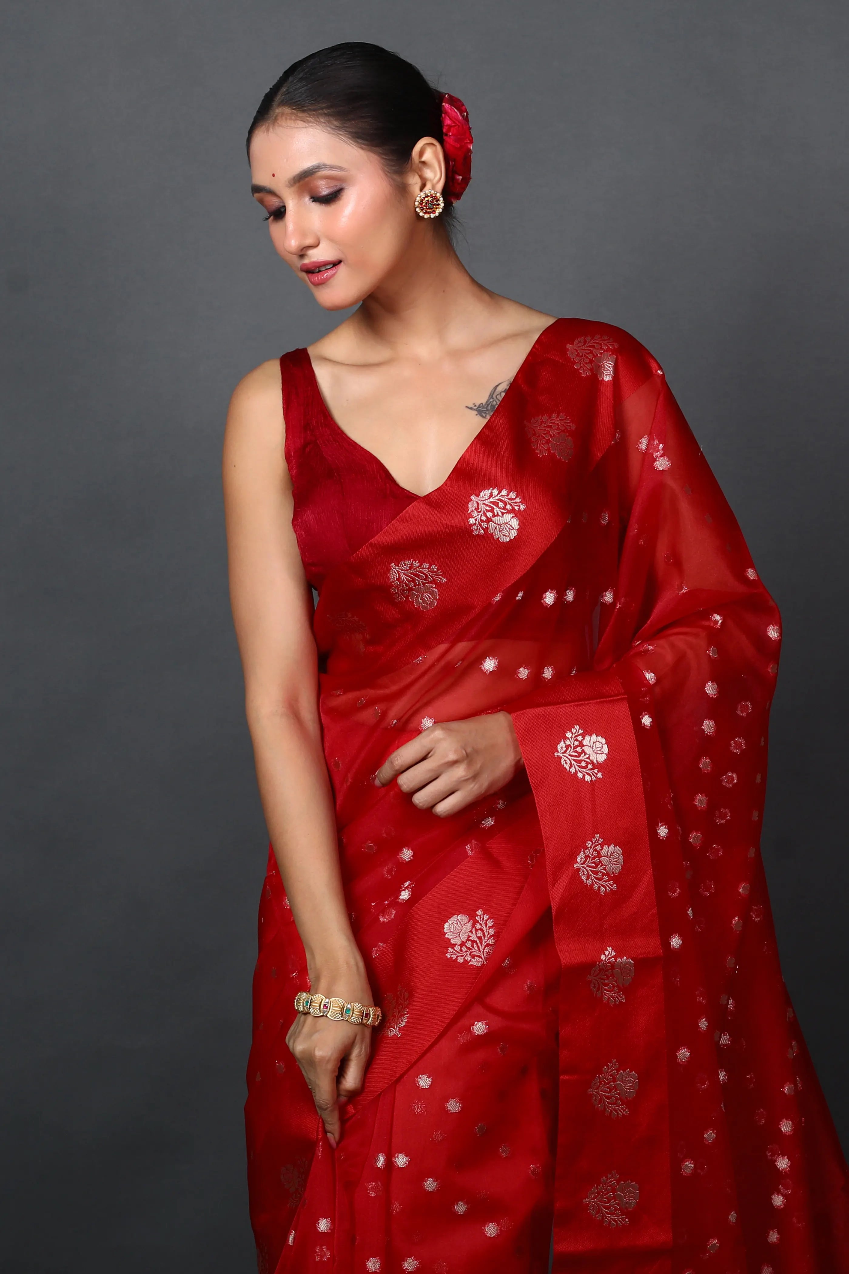 Red Blended Kora Banarasi Saree With Blouse Piece