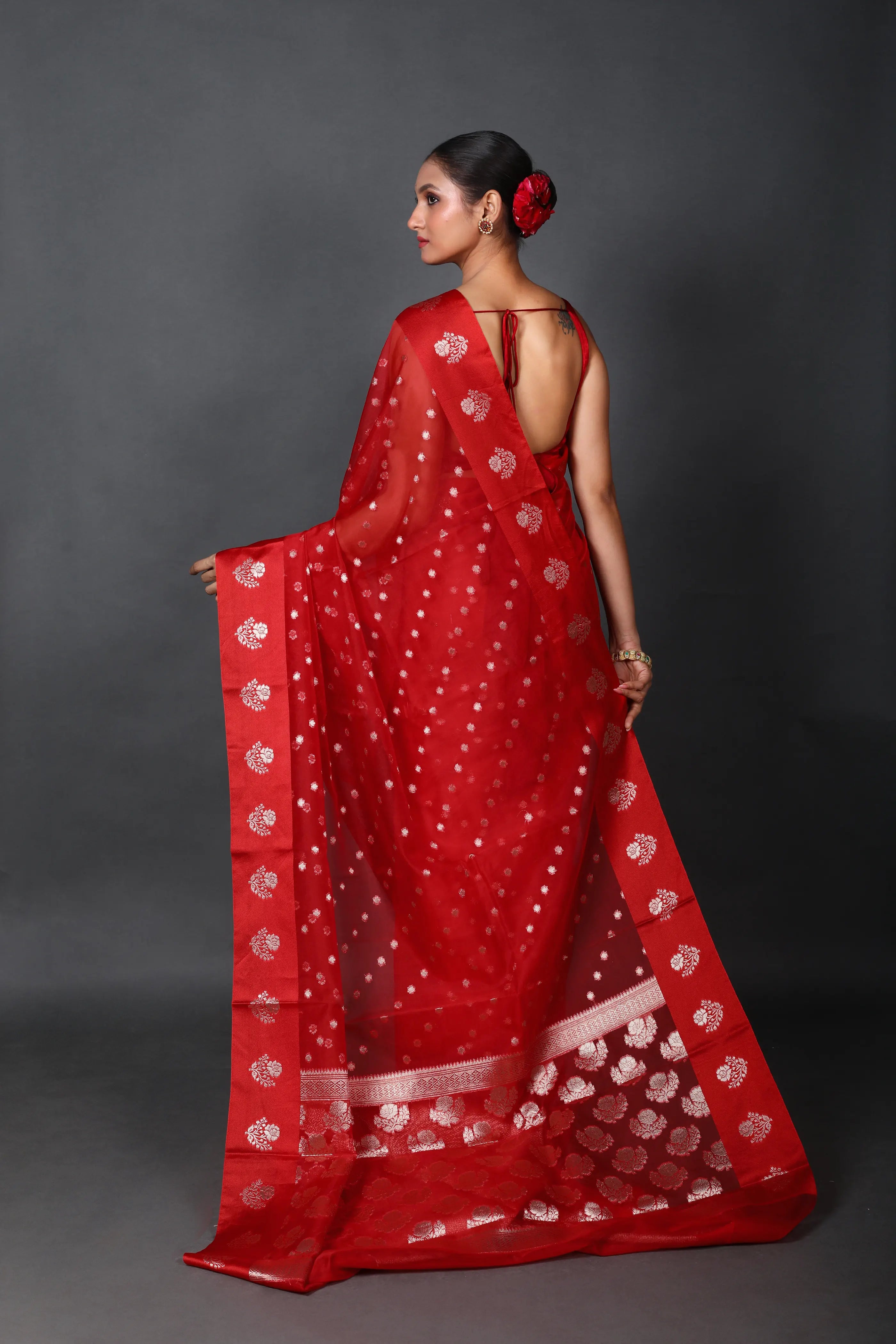 Red Blended Kora Banarasi Saree With Blouse Piece