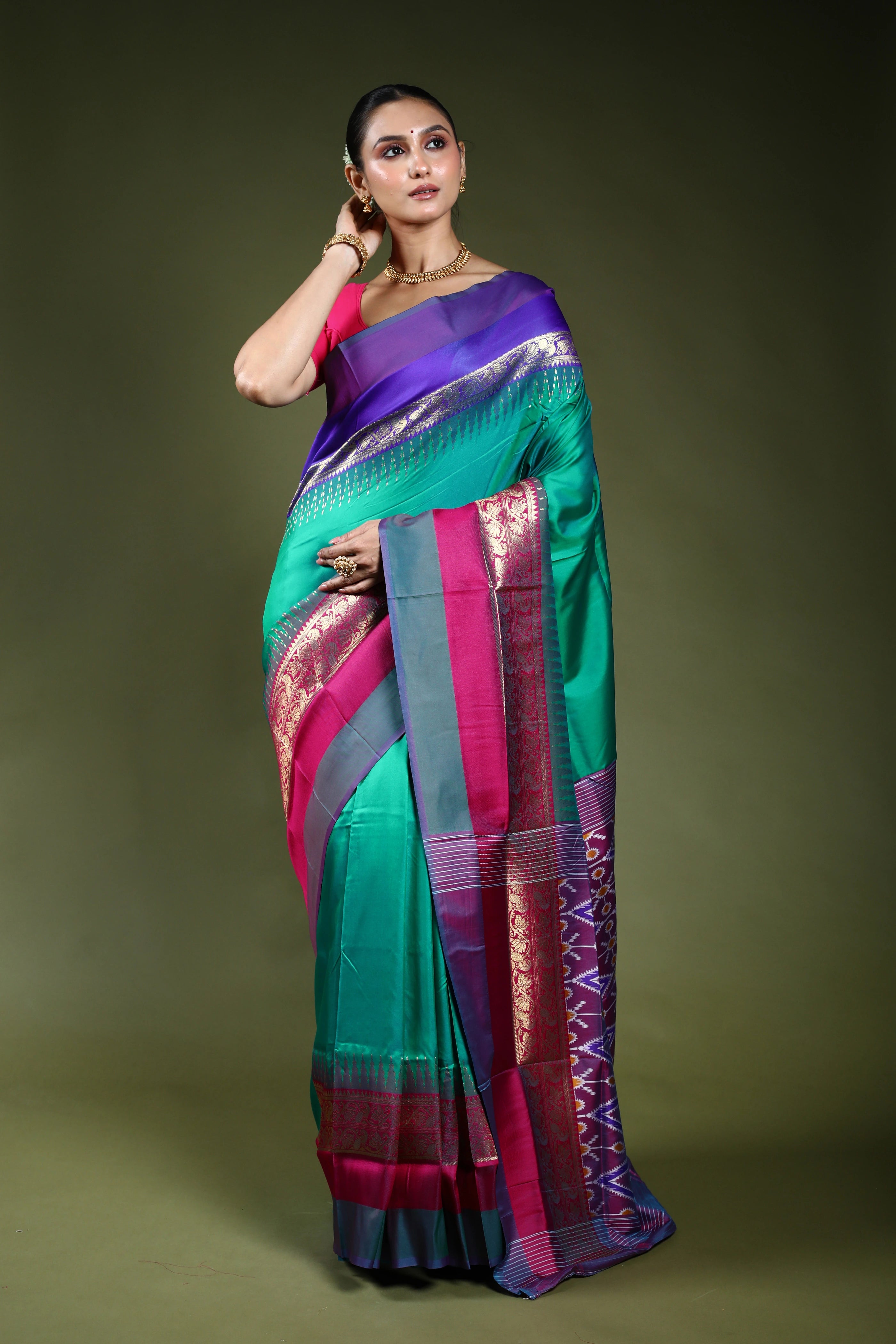 Semi Pochampally Saree With Blouse Piece
