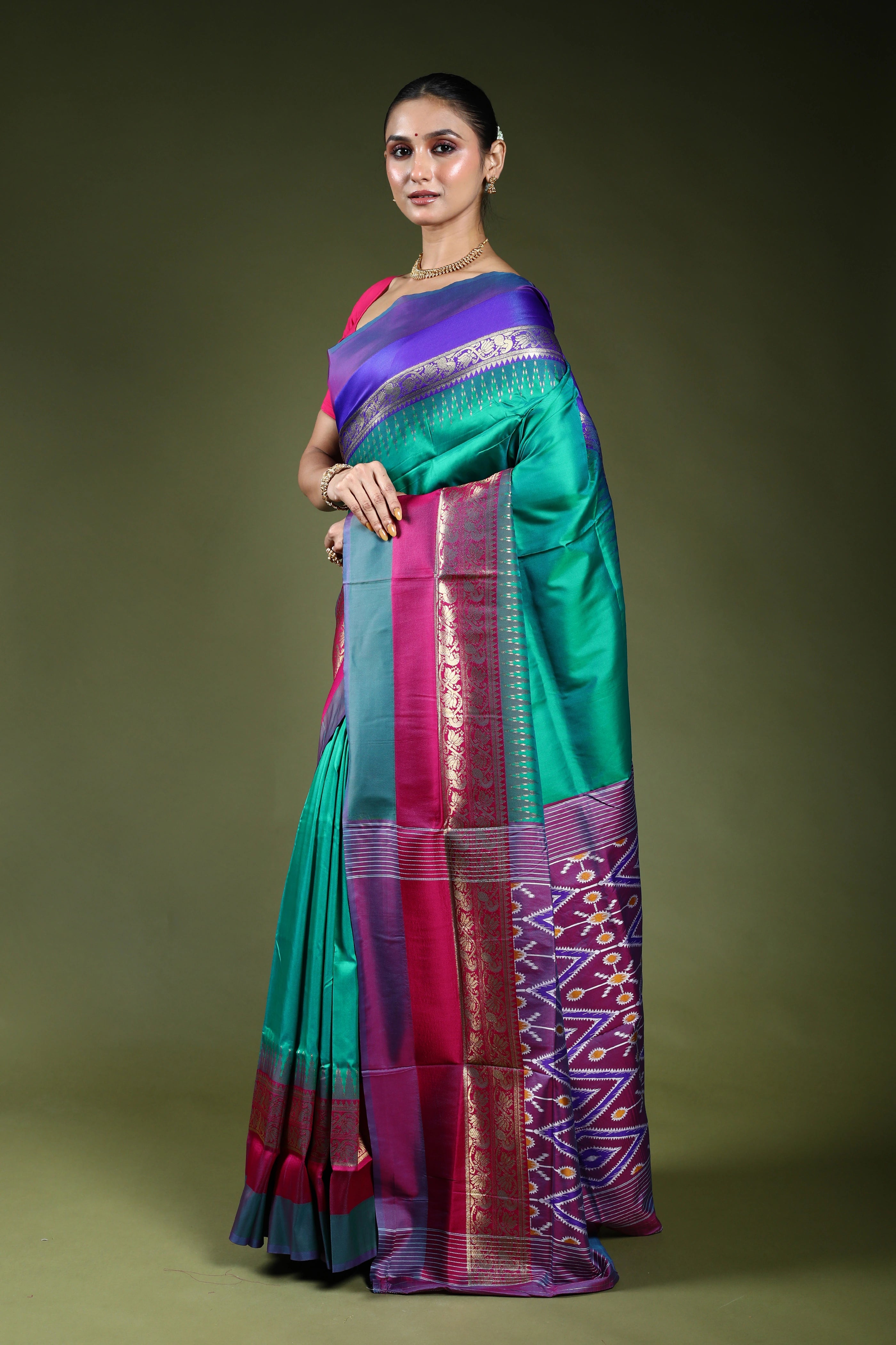 Semi Pochampally Saree With Blouse Piece