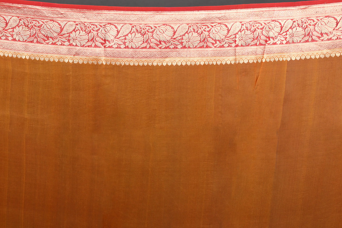 Pure 4D Dye Kora Banarasi Saree With Blouse Piece