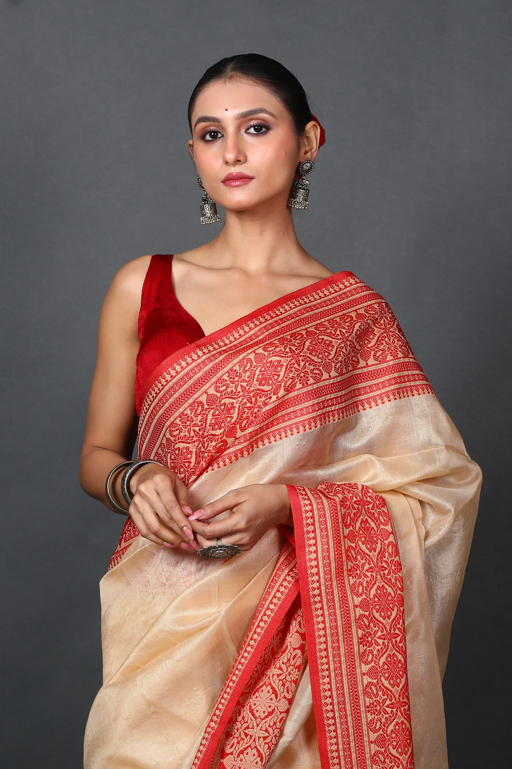Red Offwhite Bengal Handloom Tussar Saree With Blouse Piece