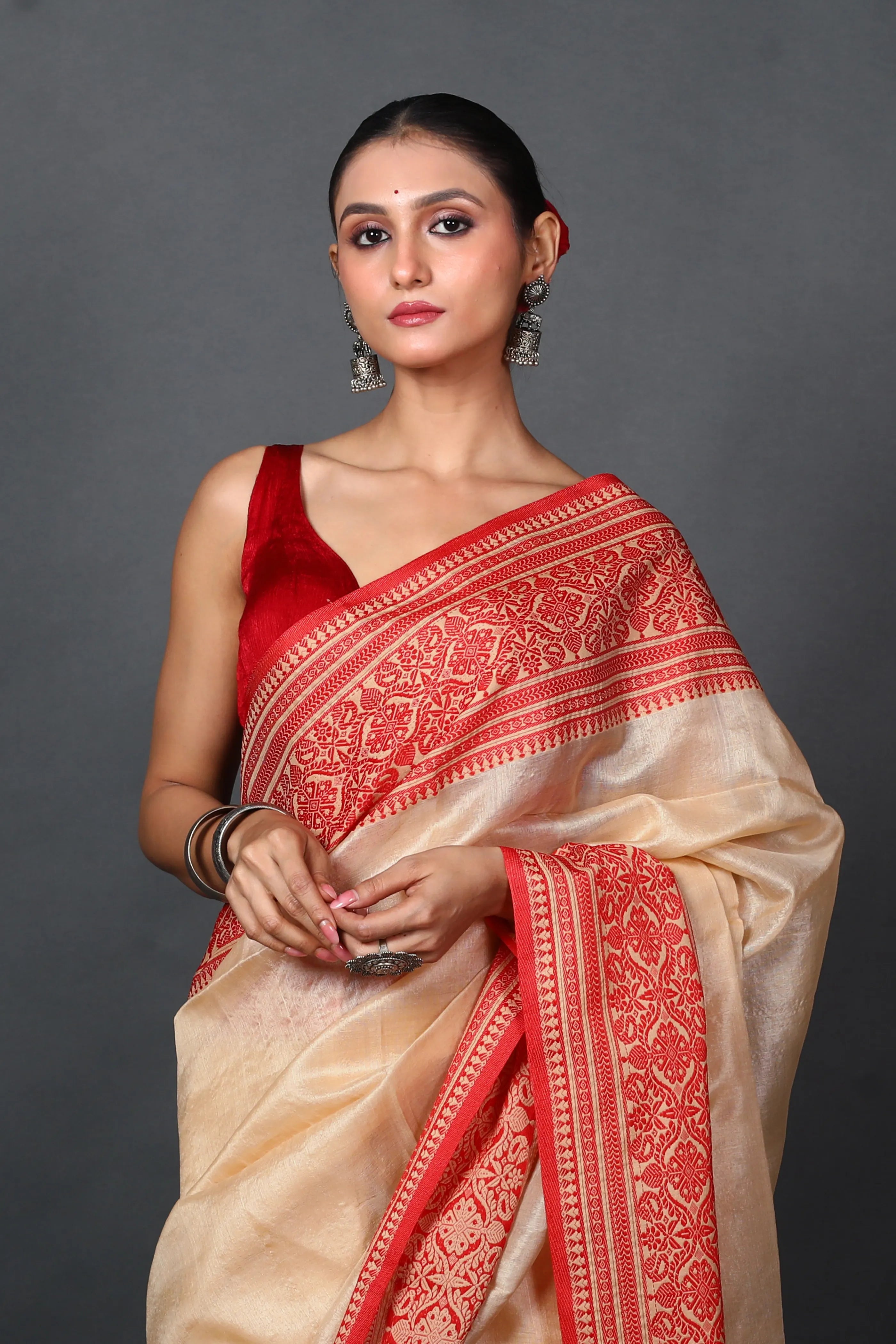 Red Offwhite Bengal Handloom Tussar Saree With Blouse Piece