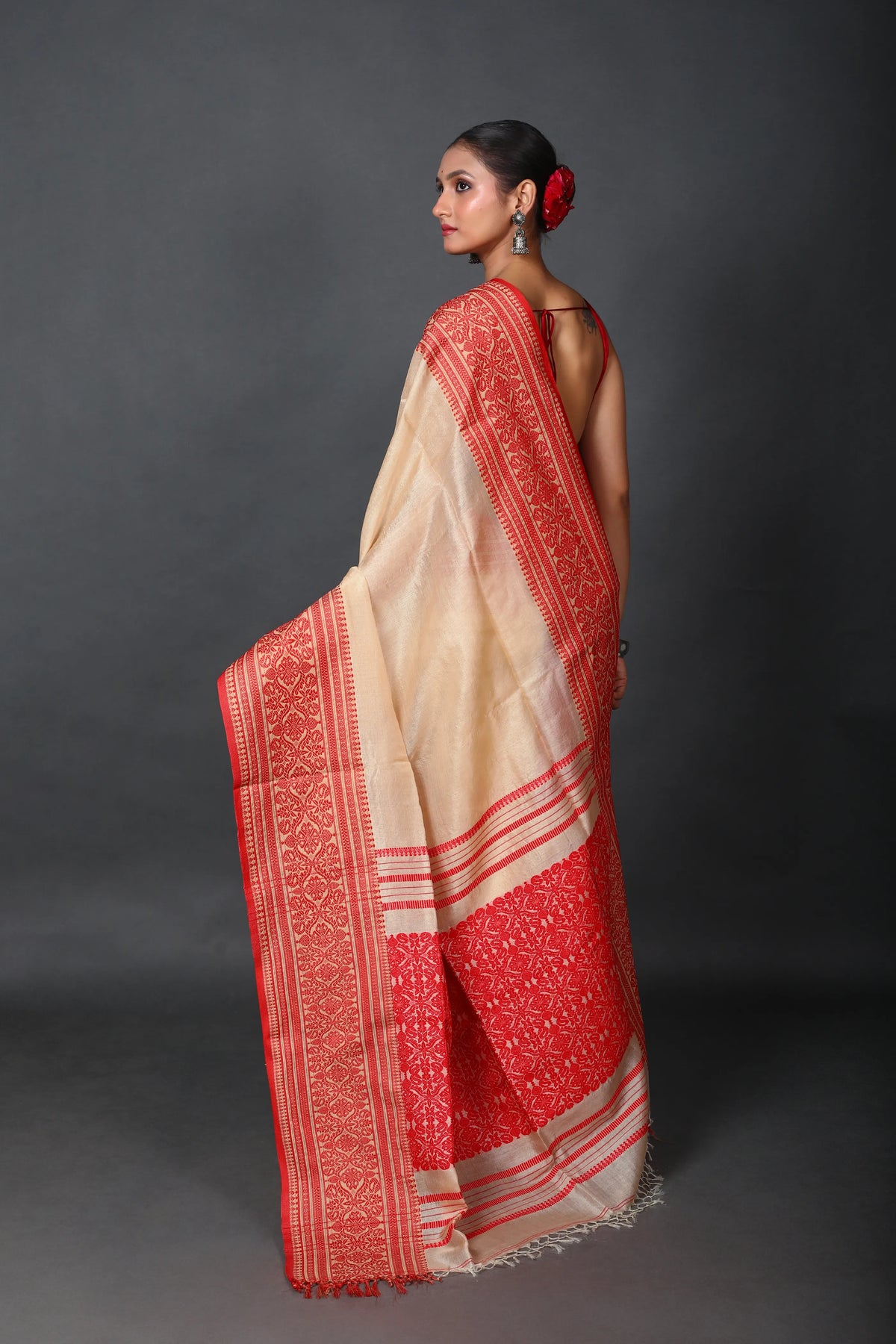 Red Offwhite Bengal Handloom Tussar Saree With Blouse Piece