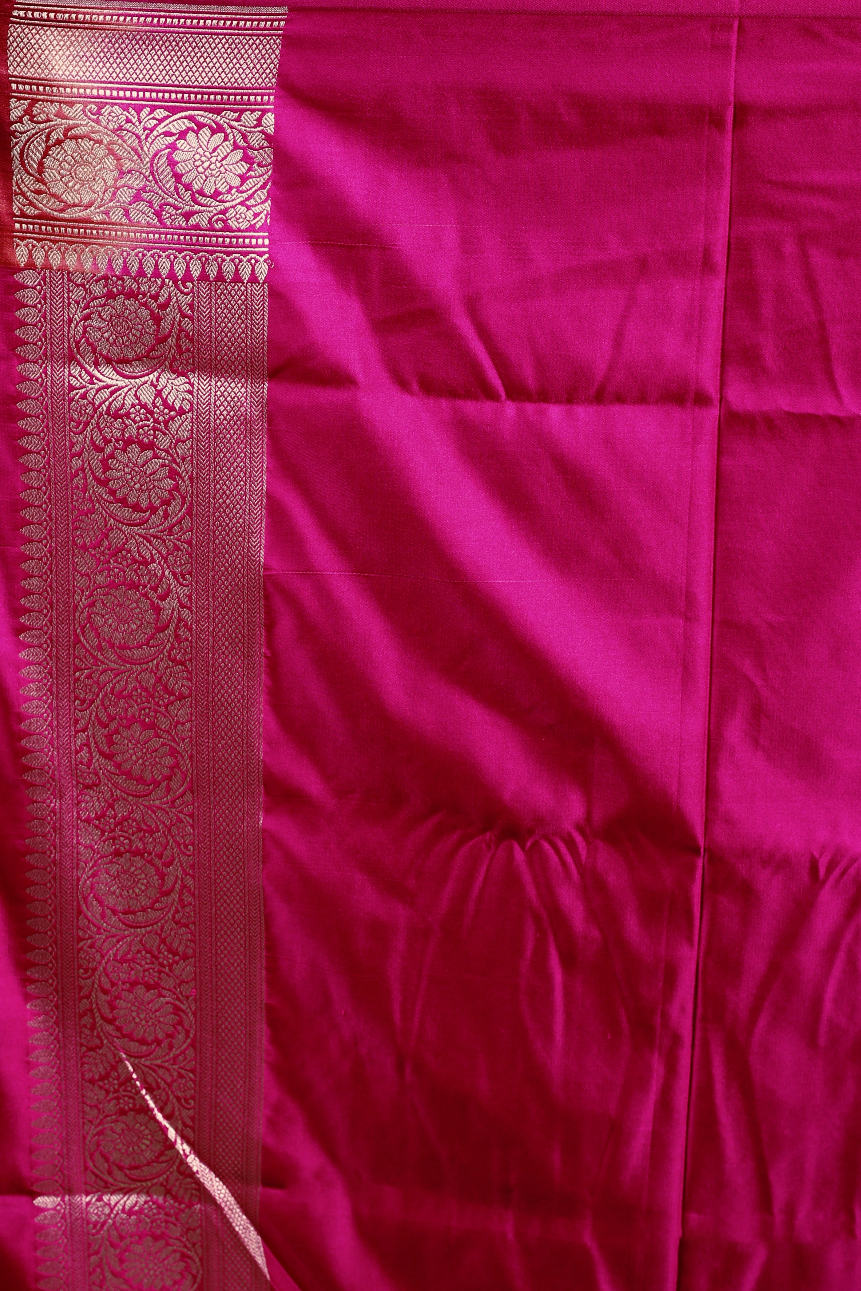 White Semi Brocade Katan Banrasi Saree With Blouse Piece