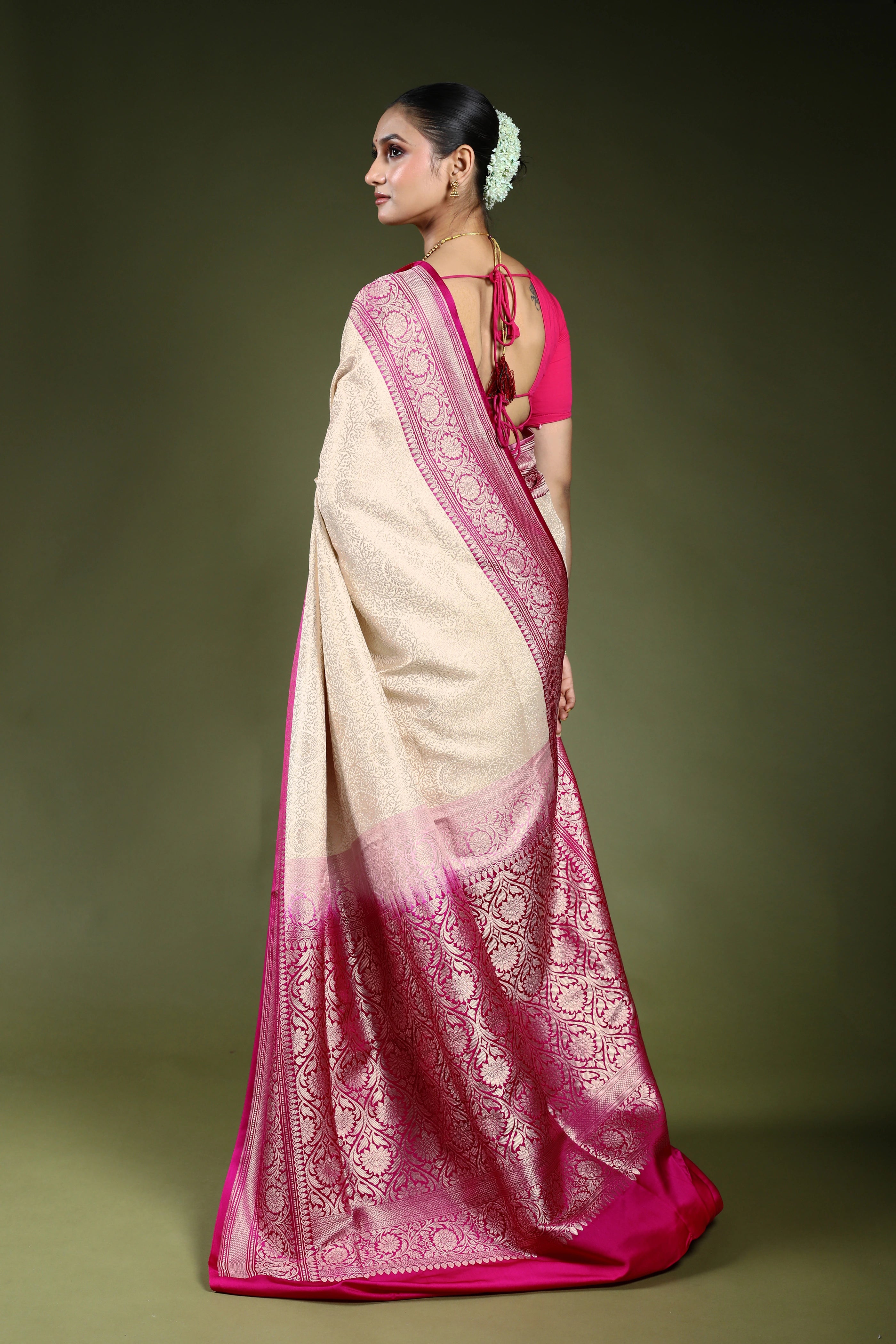 White Semi Brocade Katan Banrasi Saree With Blouse Piece