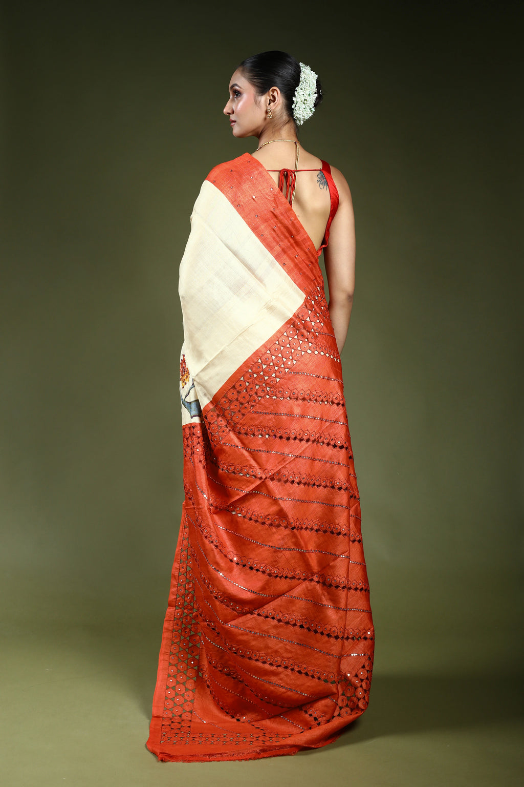 Offwhite Pure Tussar Cutwork Saree With Blouse Piece