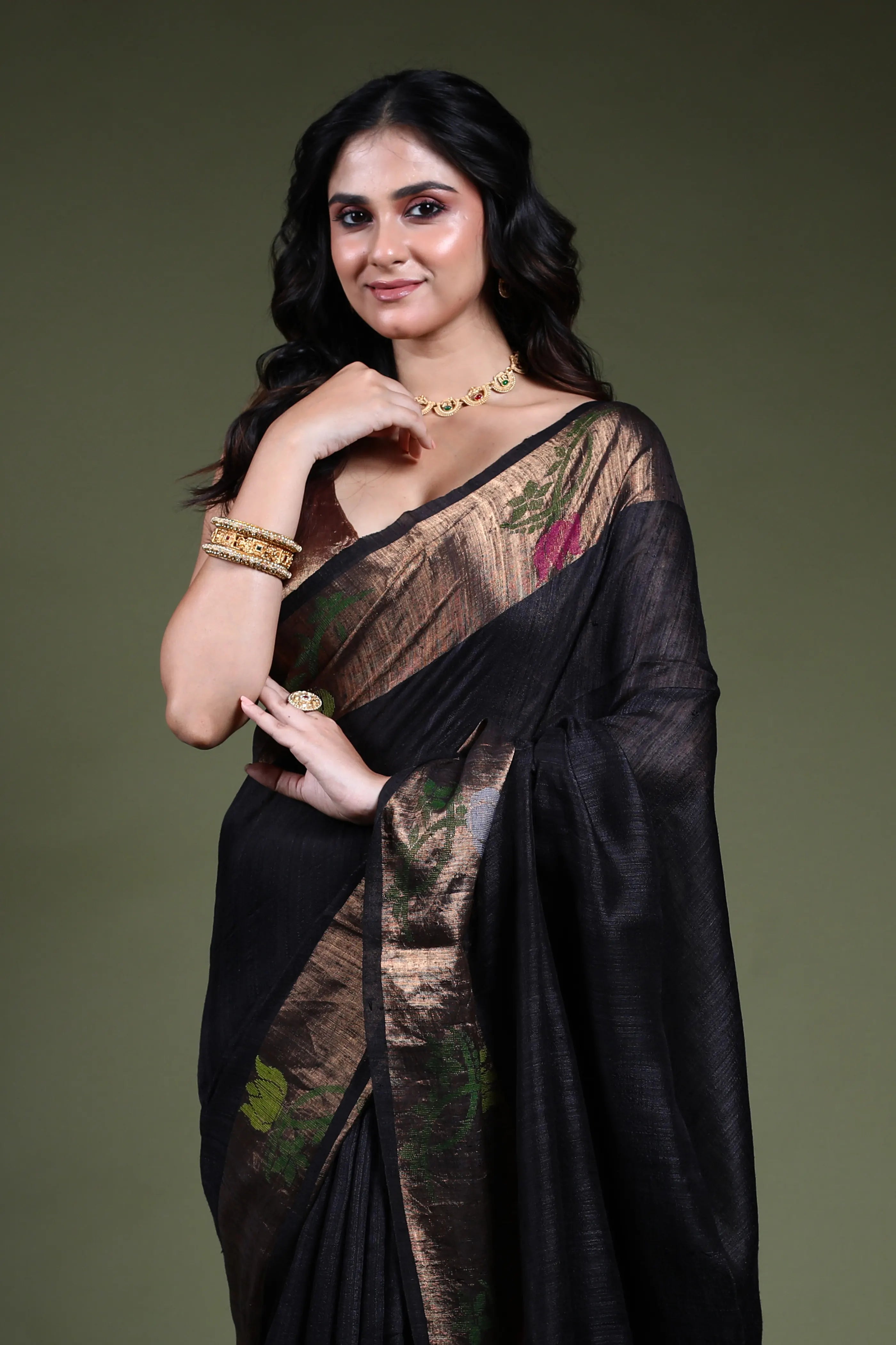 Black Muslin Matka Saree with Blouse Piece