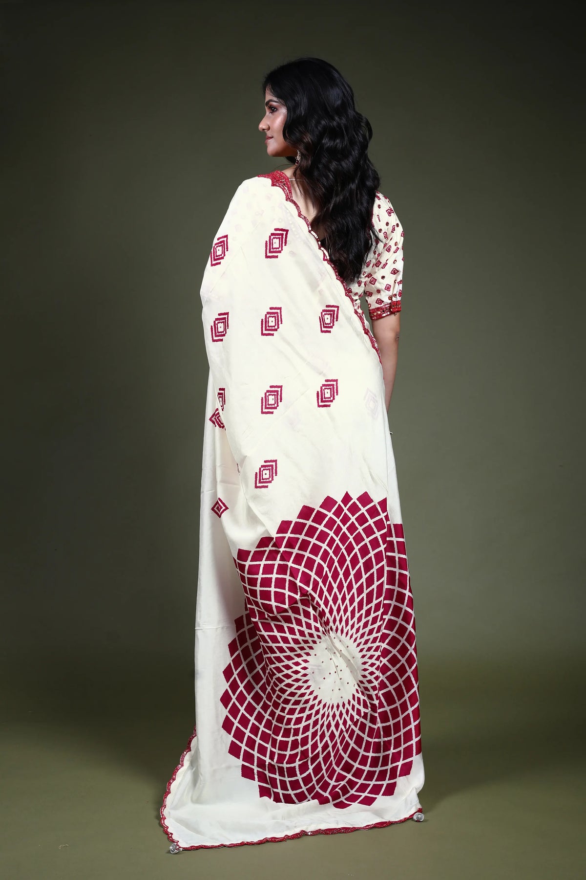 White Blended Tussar Saree Readymade Blouse