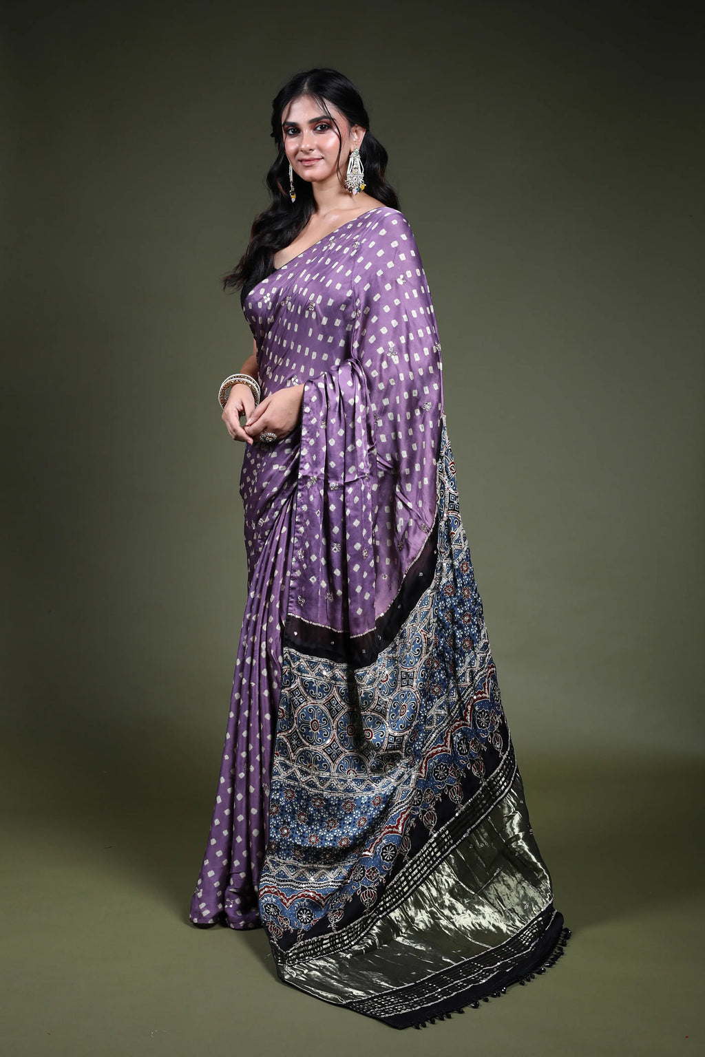 Lavenda Crepe Satin Aajrak Saree with Blouse Piece