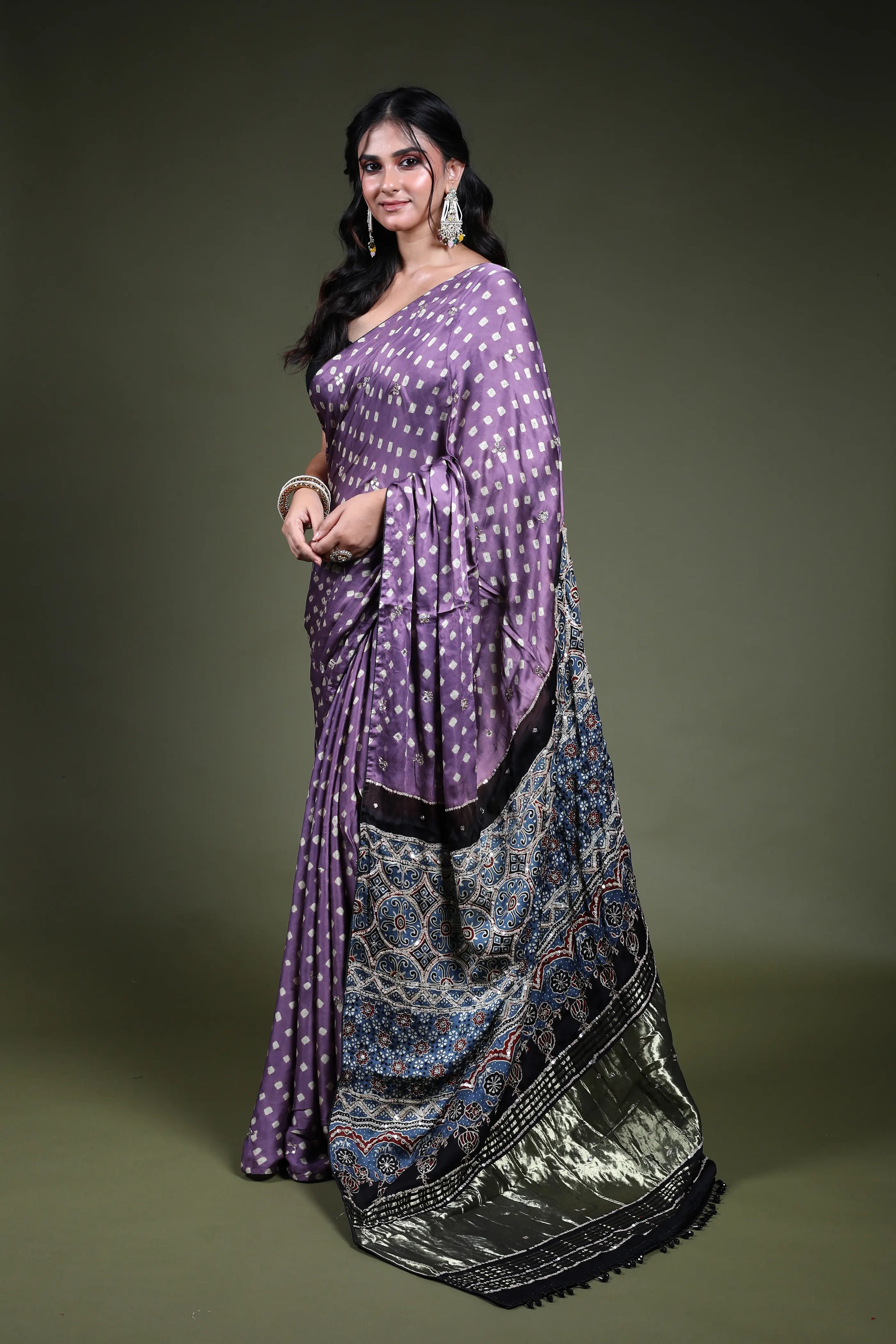 Lavenda Crepe Satin Aajrak Saree with Blouse Piece