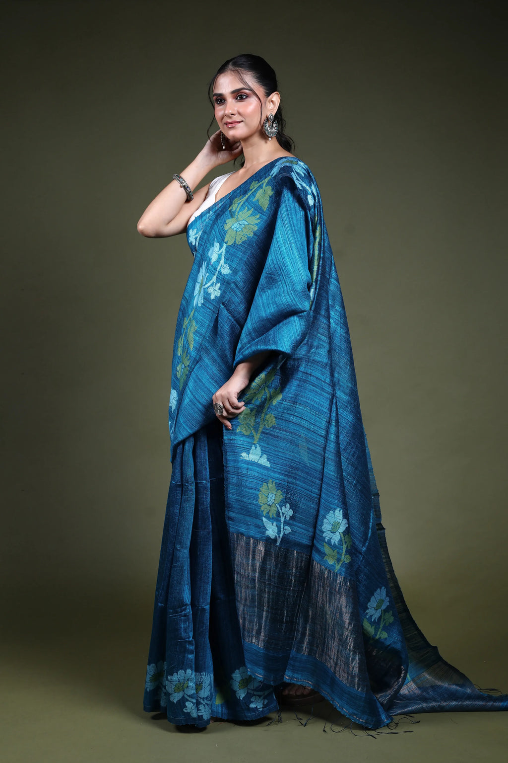 Peacock Blue Muslin Matka Saree with Blouse Piece