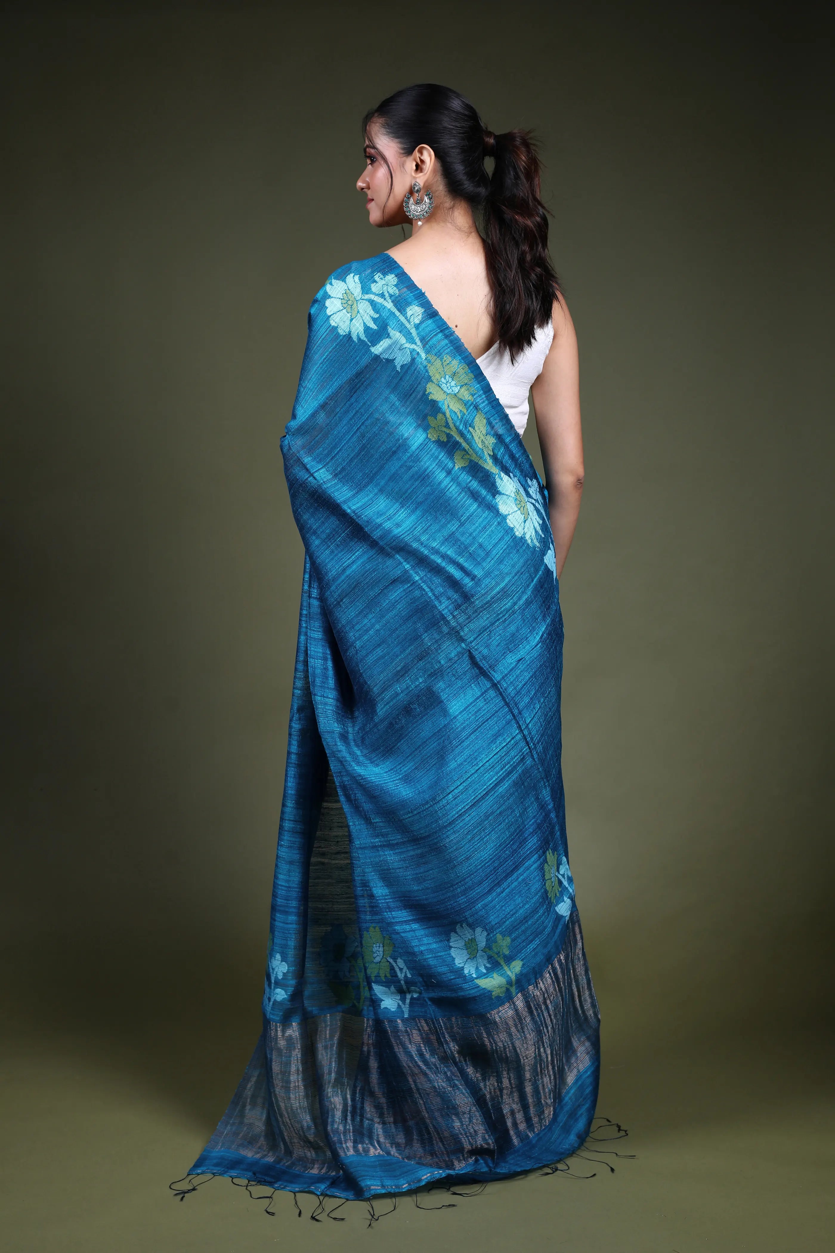 Peacock Blue Muslin Matka Saree with Blouse Piece