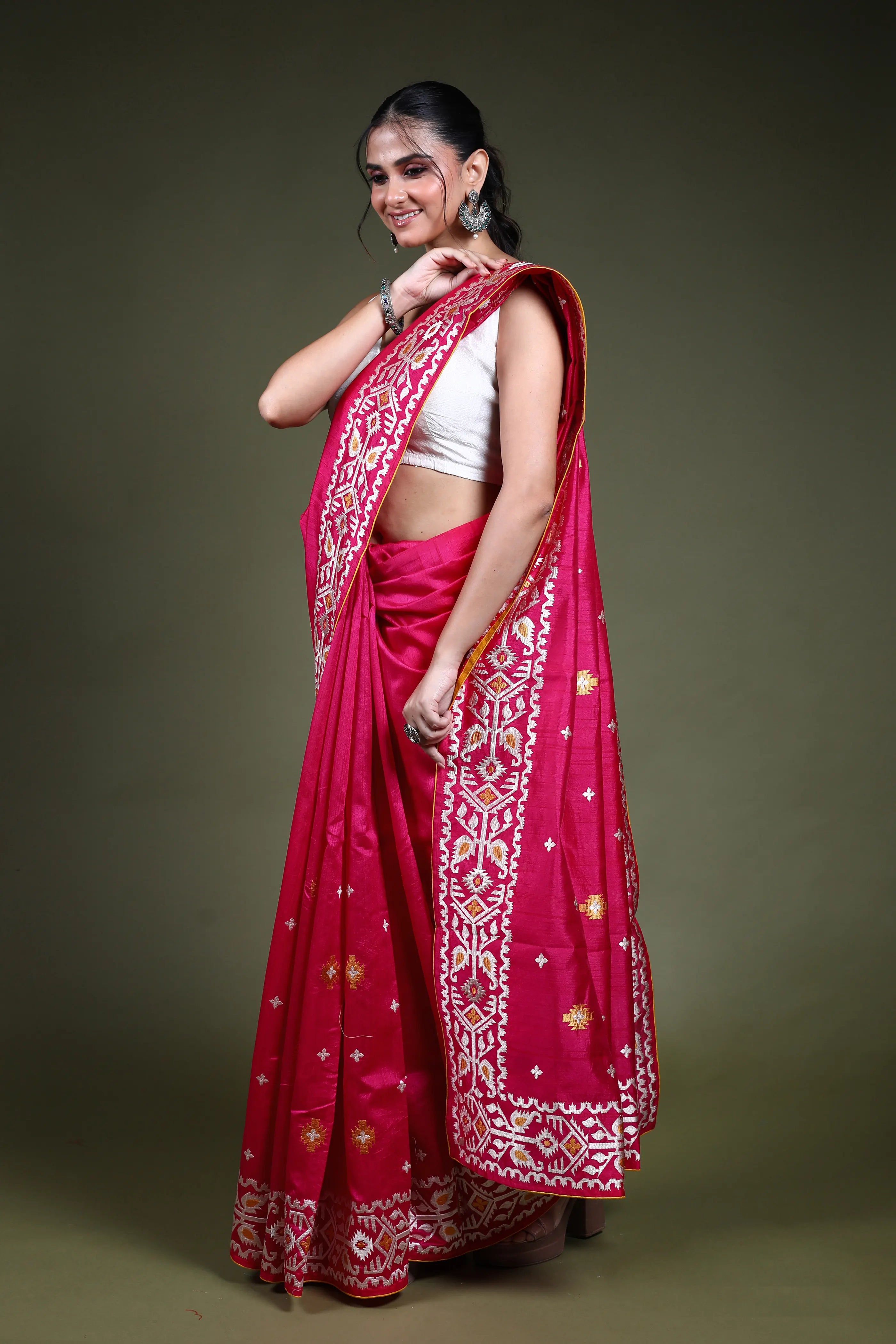 Rani Blended Tussar Jamdani Saree with Blouse Piece