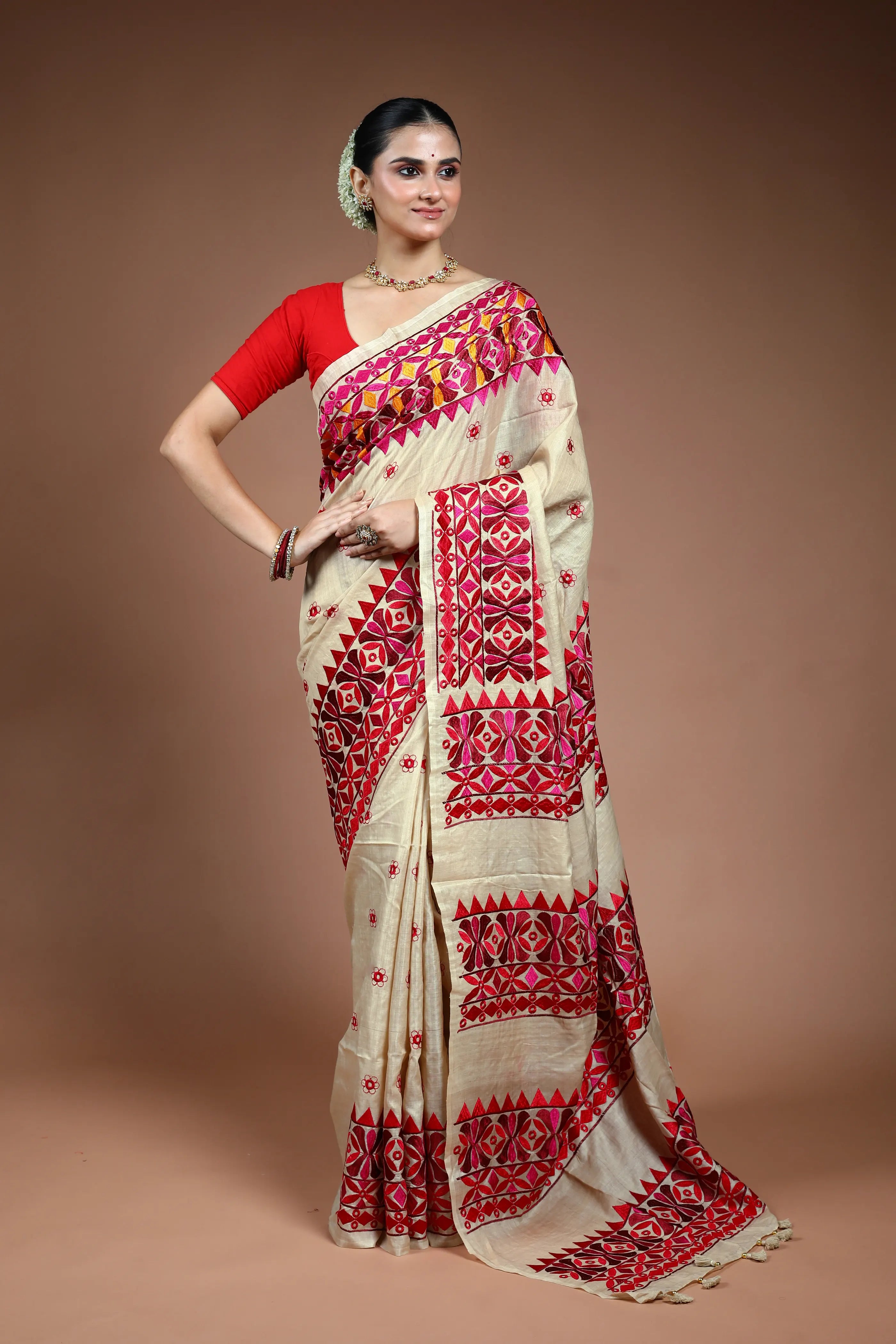 Beige Tussar Kathiyawadi Saree with Blouse Piece