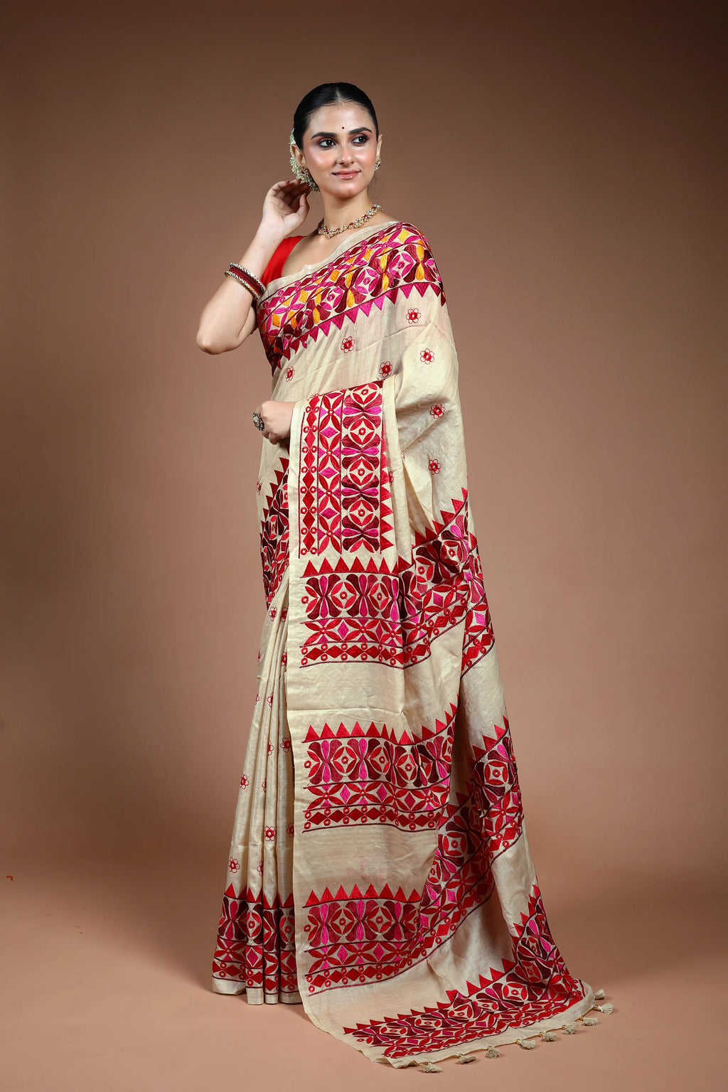 Beige Tussar Kathiyawadi Saree with Blouse Piece