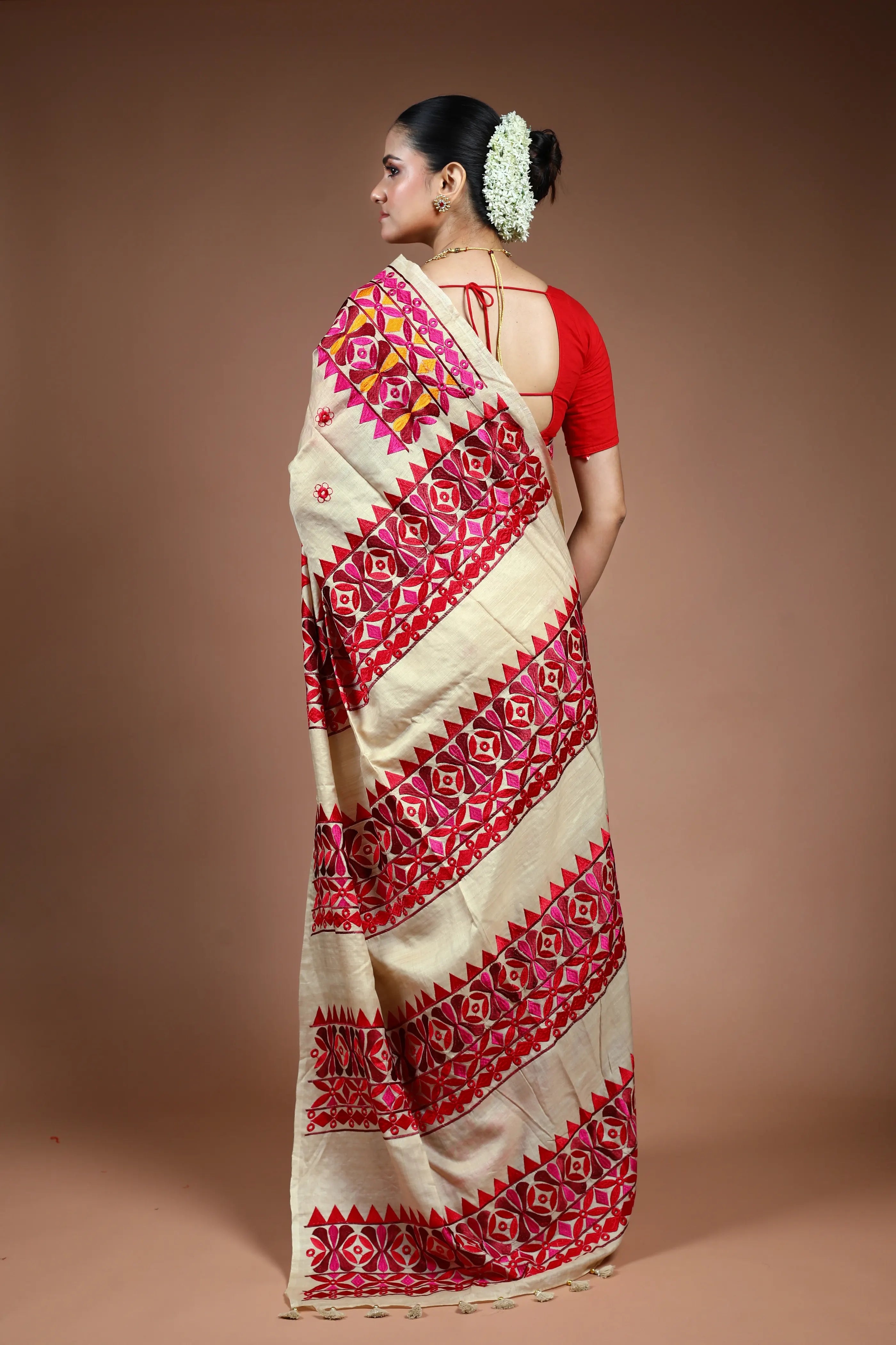 Beige Tussar Kathiyawadi Saree with Blouse Piece