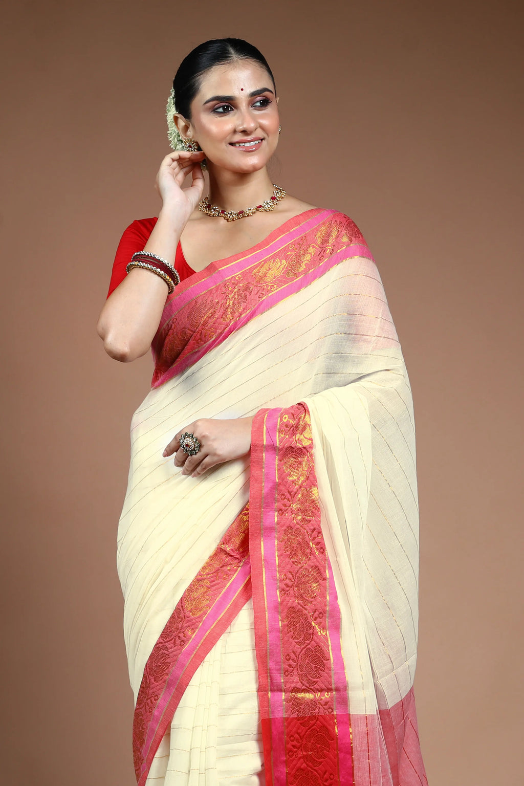 Offwhite Cotton Saree with Blouse Piece