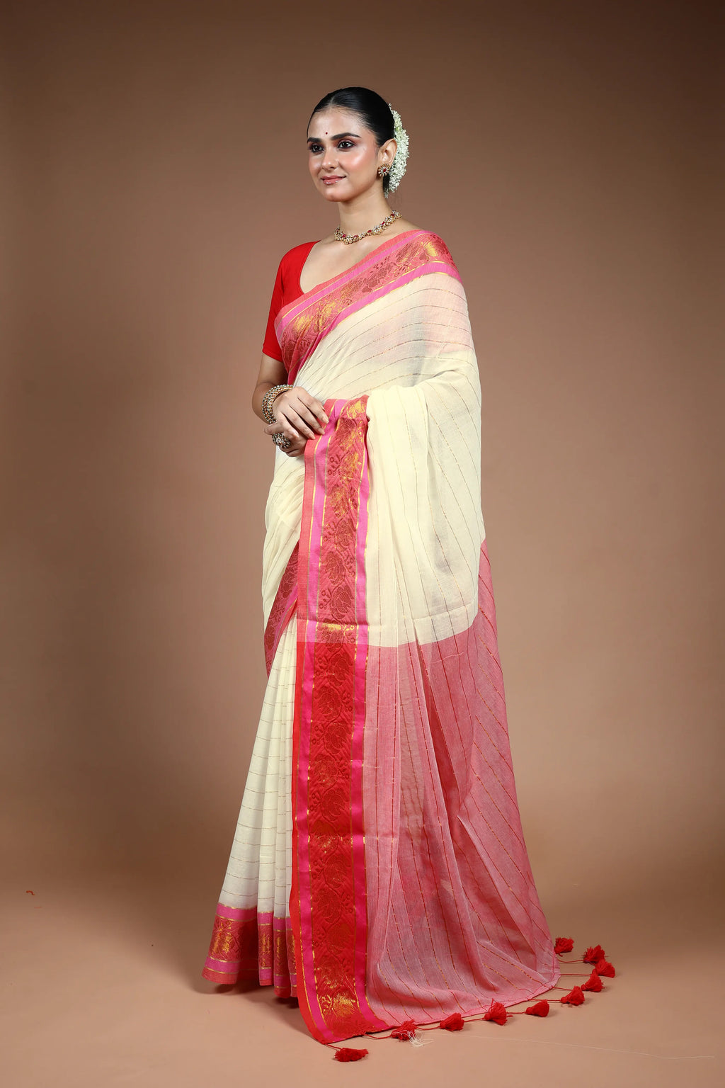 Offwhite Cotton Saree with Blouse Piece
