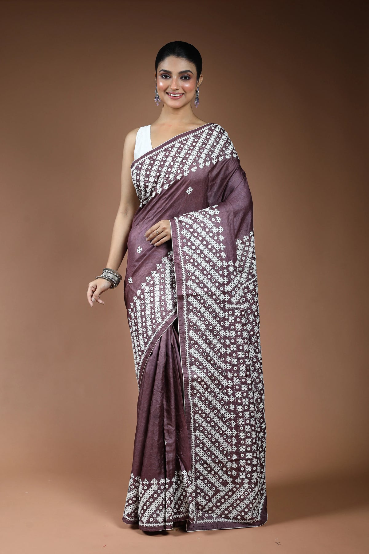 Burgundy Tussar Gujarati Saree with Blouse Piece