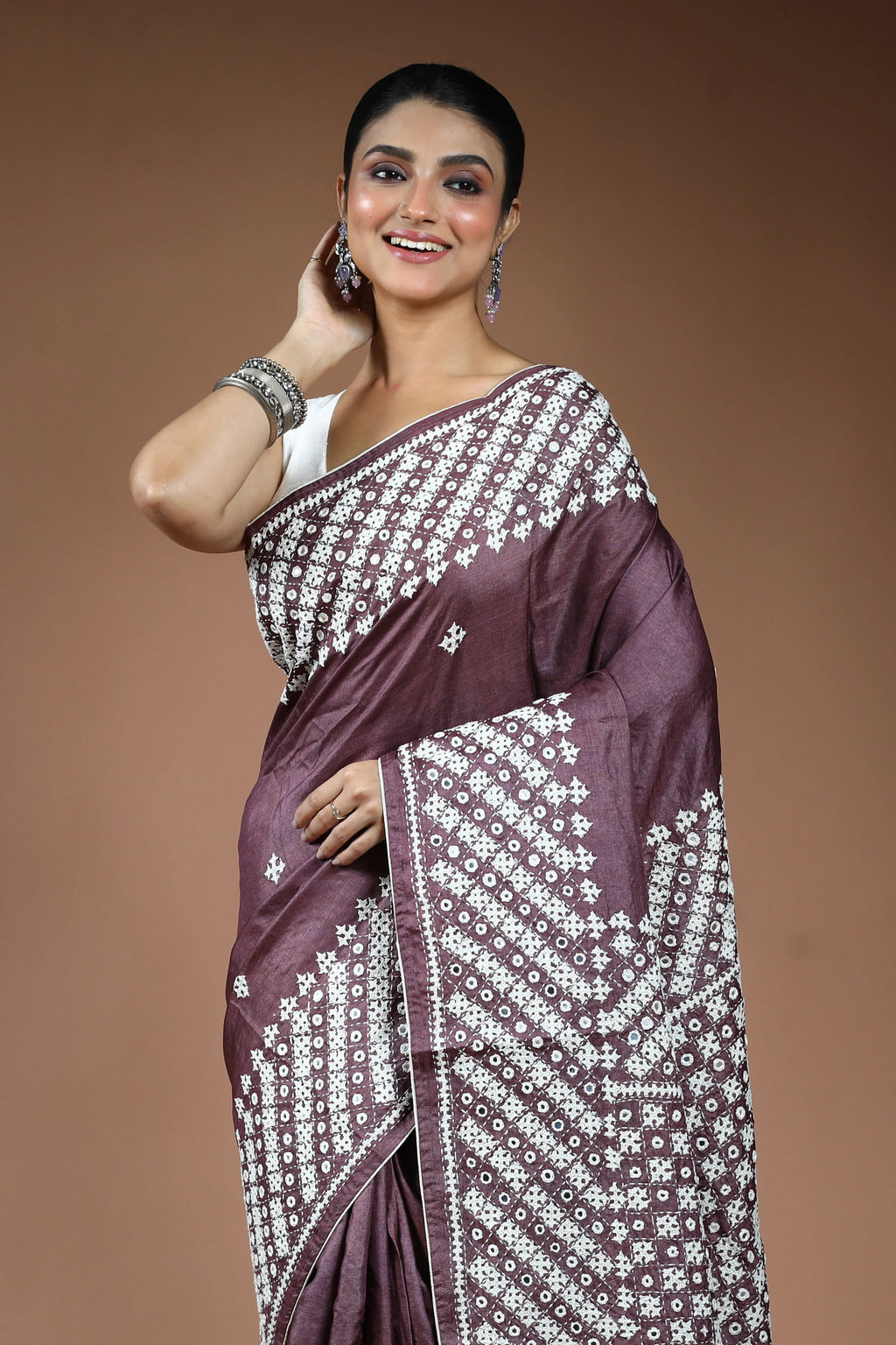 Burgundy Tussar Gujarati Saree with Blouse Piece