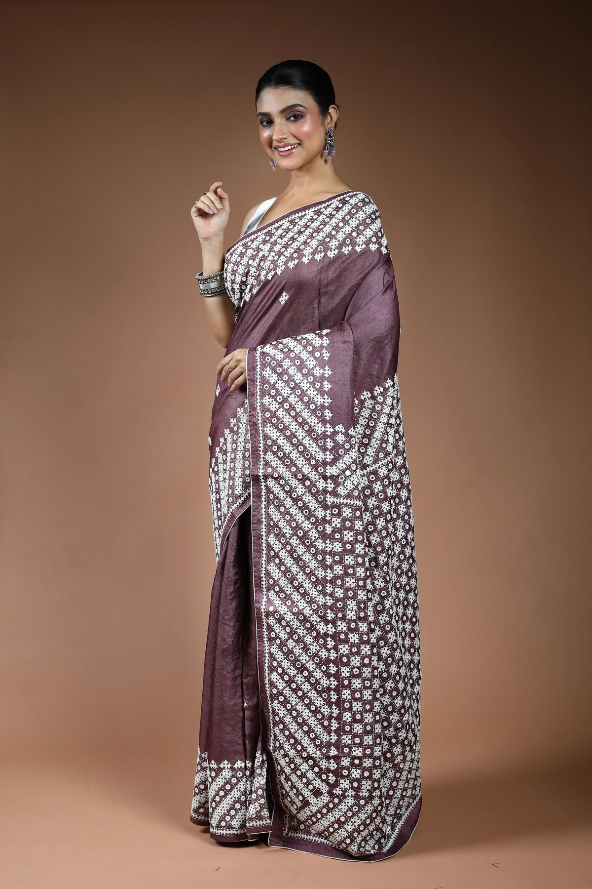 Burgundy Tussar Gujarati Saree with Blouse Piece