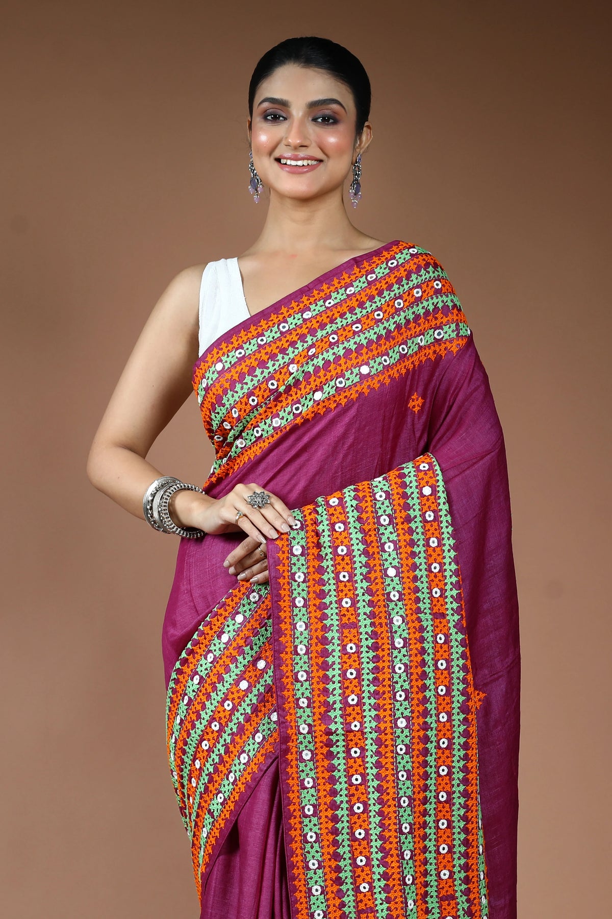 Magenda Tussar Gujarati Saree with Blouse Piece