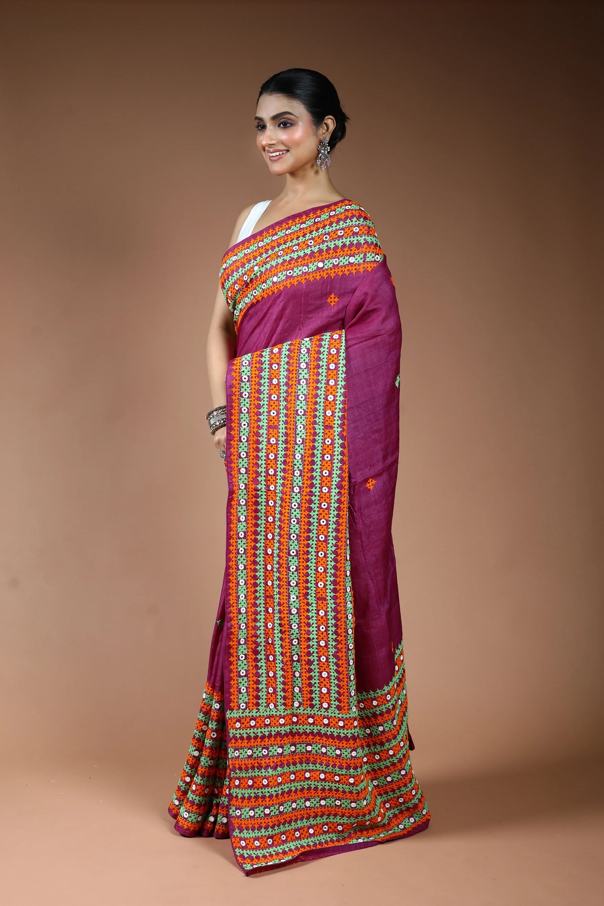 Magenda Tussar Gujarati Saree with Blouse Piece