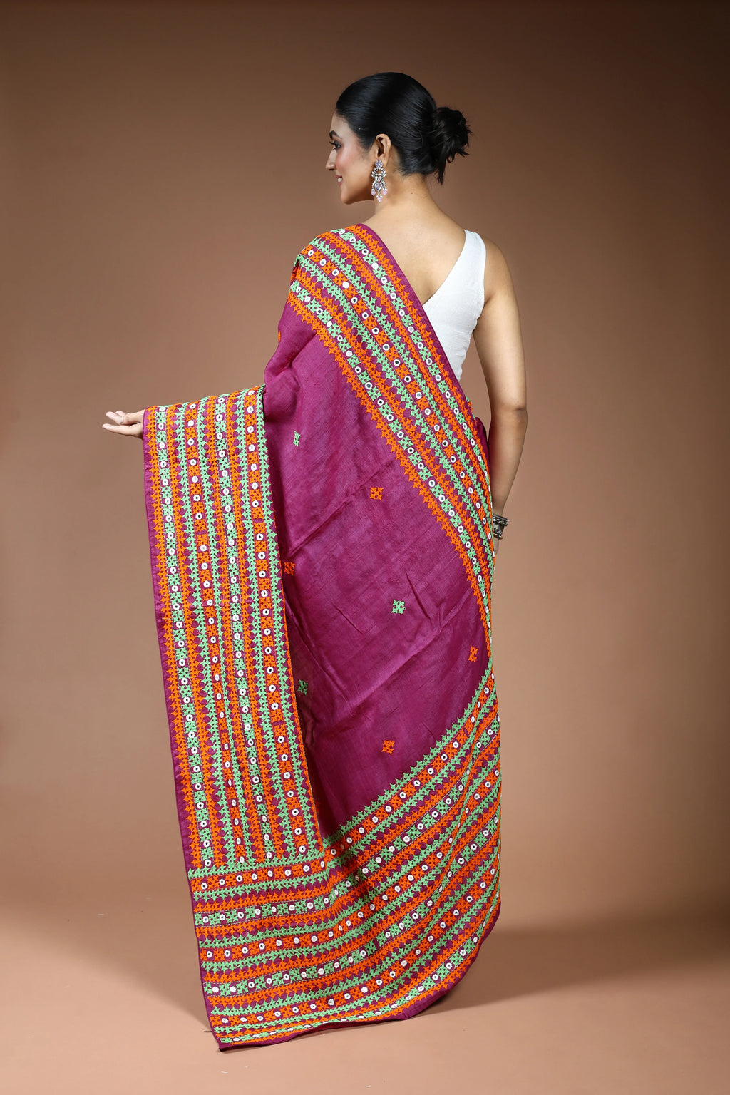 Magenda Tussar Gujarati Saree with Blouse Piece
