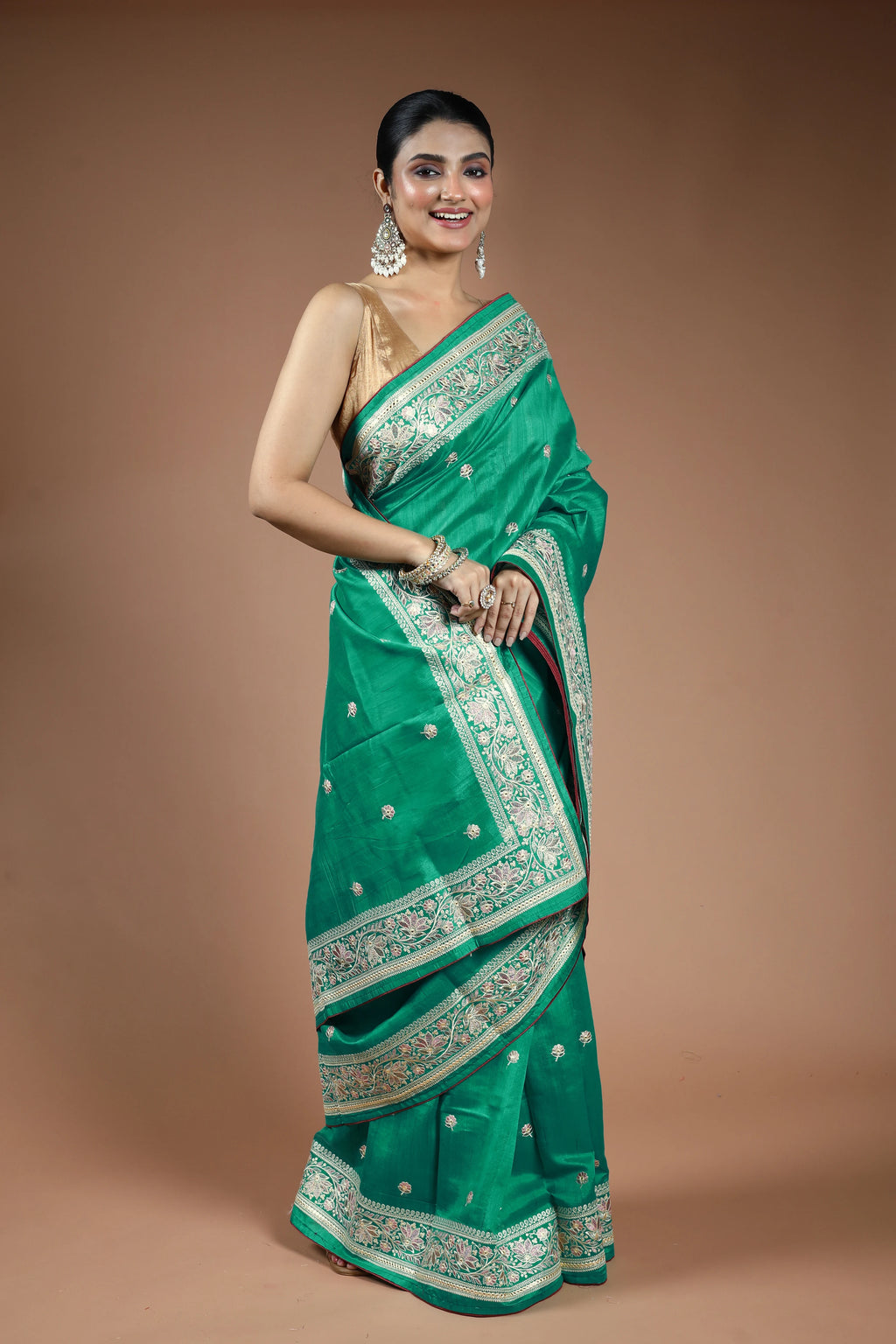 Green Blended Semi Tussar Saree with Blouse Piece