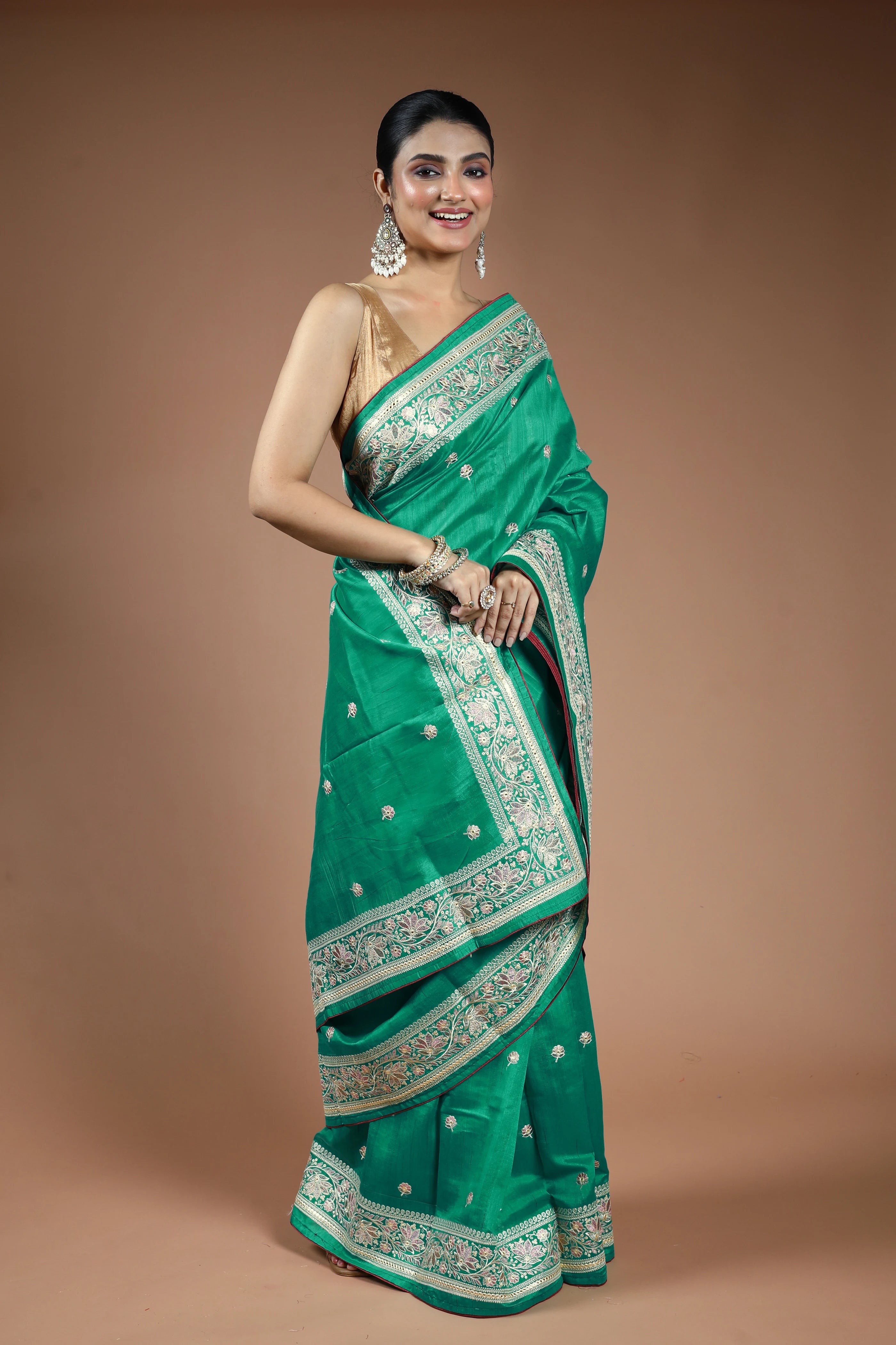 Green Blended Semi Tussar Saree with Blouse Piece