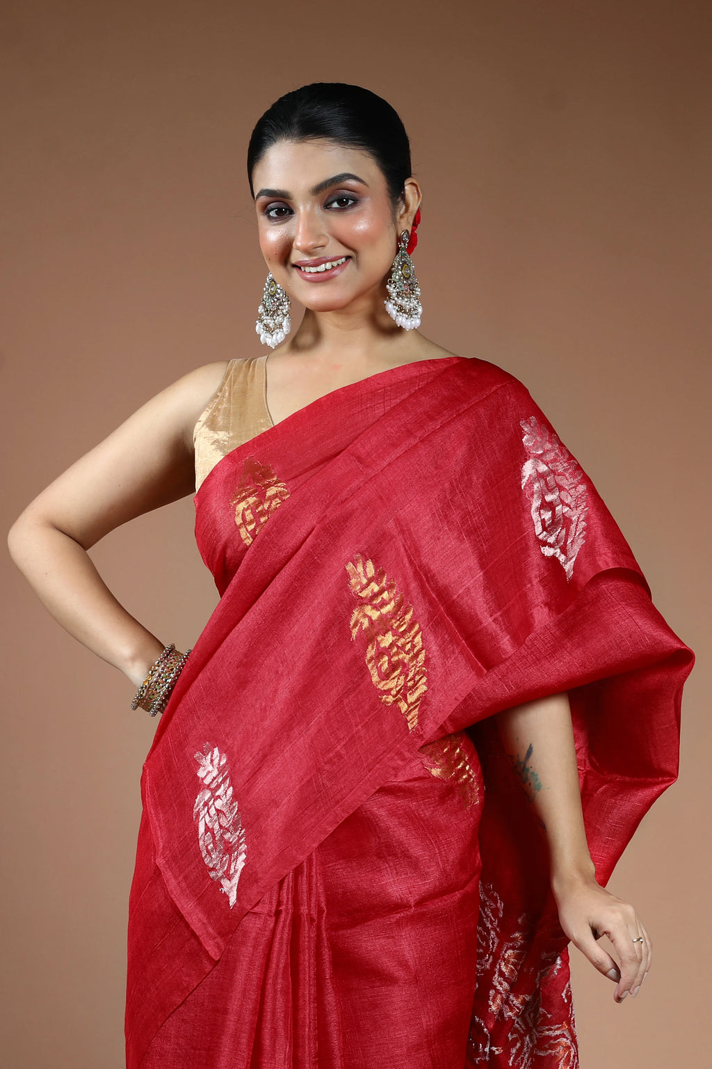 Red Tussar Jamdani Saree with Blouse Piece