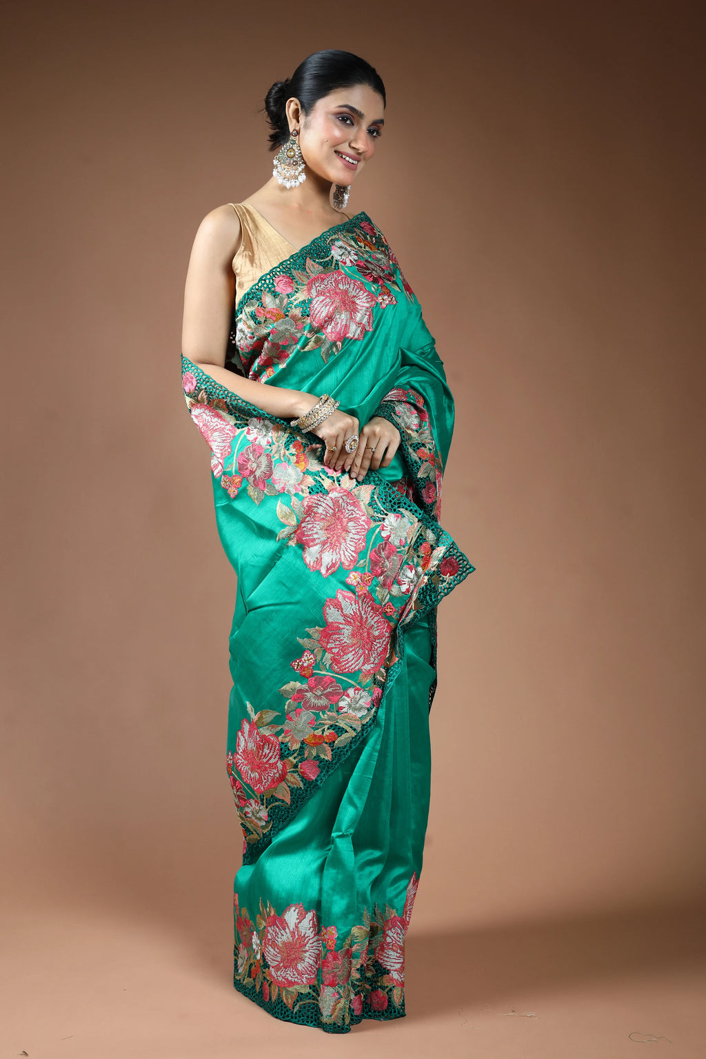 Green Blended Semi Tussar Saree with Blouse Piece