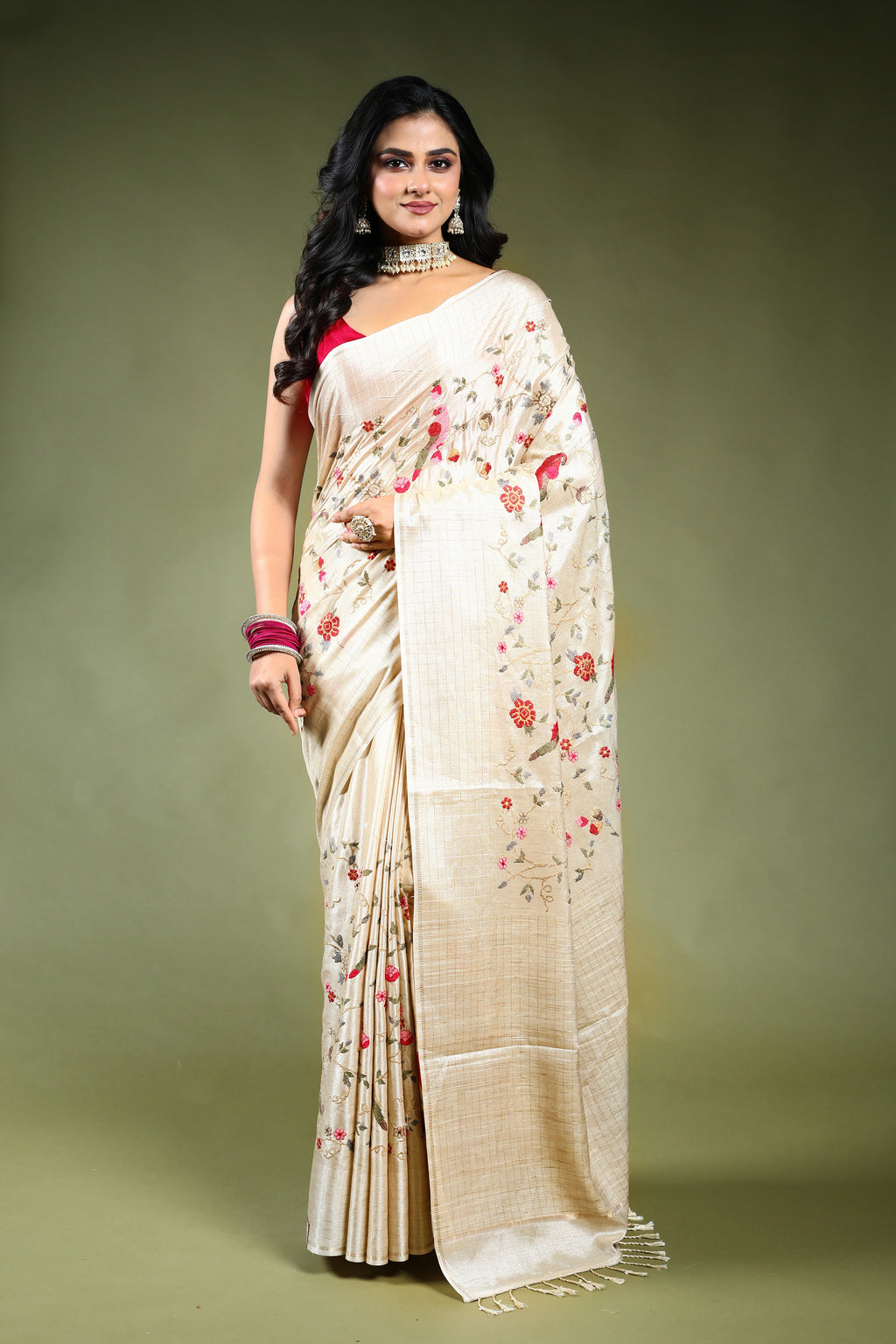 Off White Semi Tussar Saree with Blouse Piece